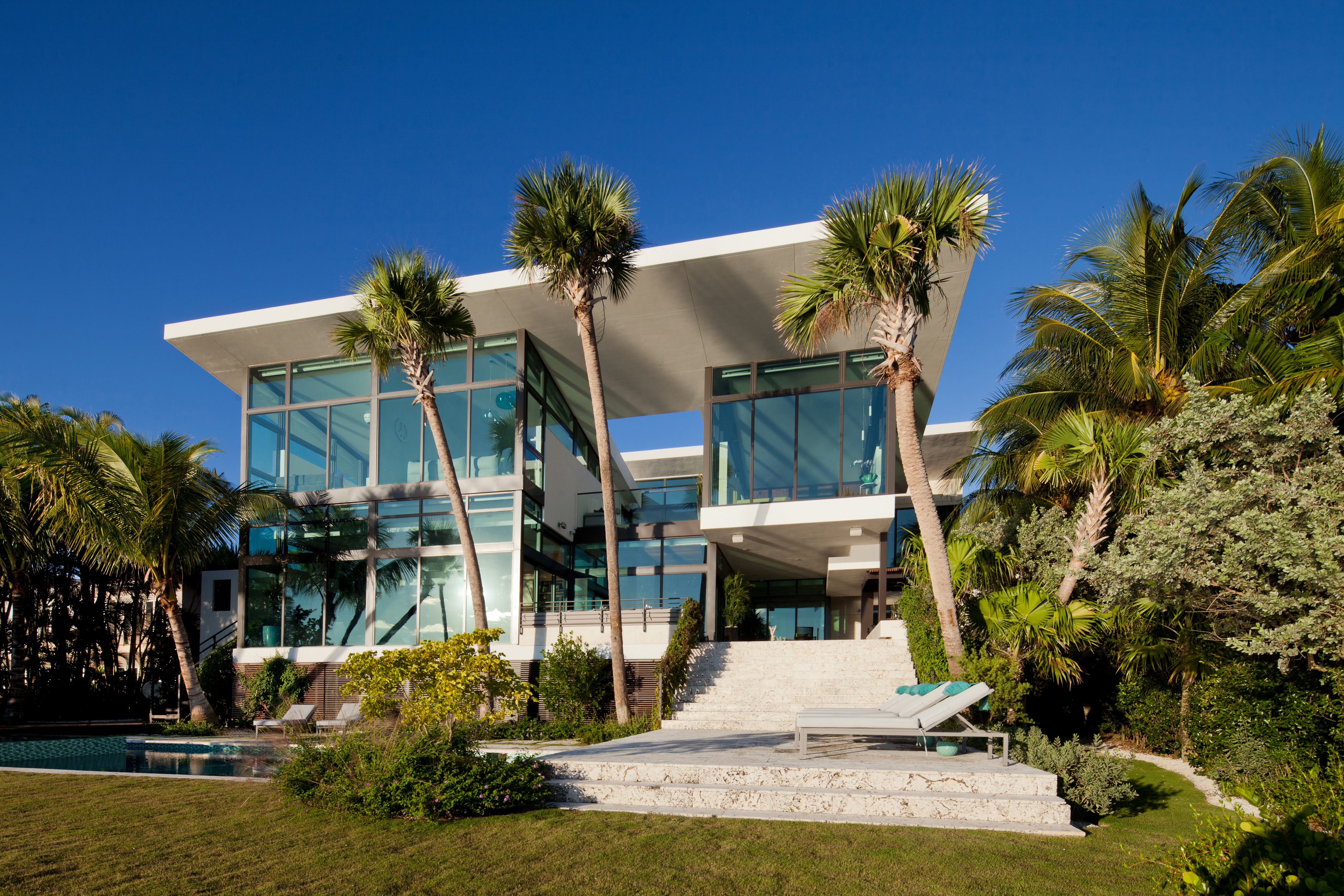 Coral Gables Residence - Backyard