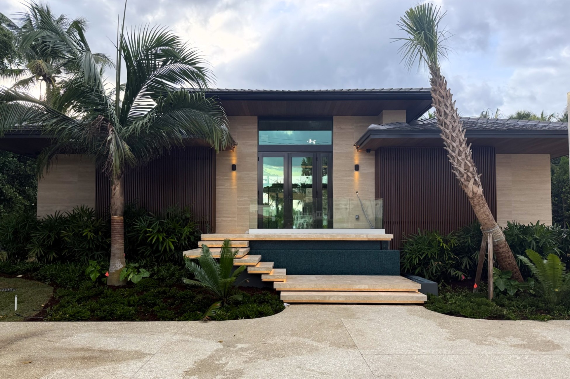 Tropical Kampong House - Guest Villa Progress