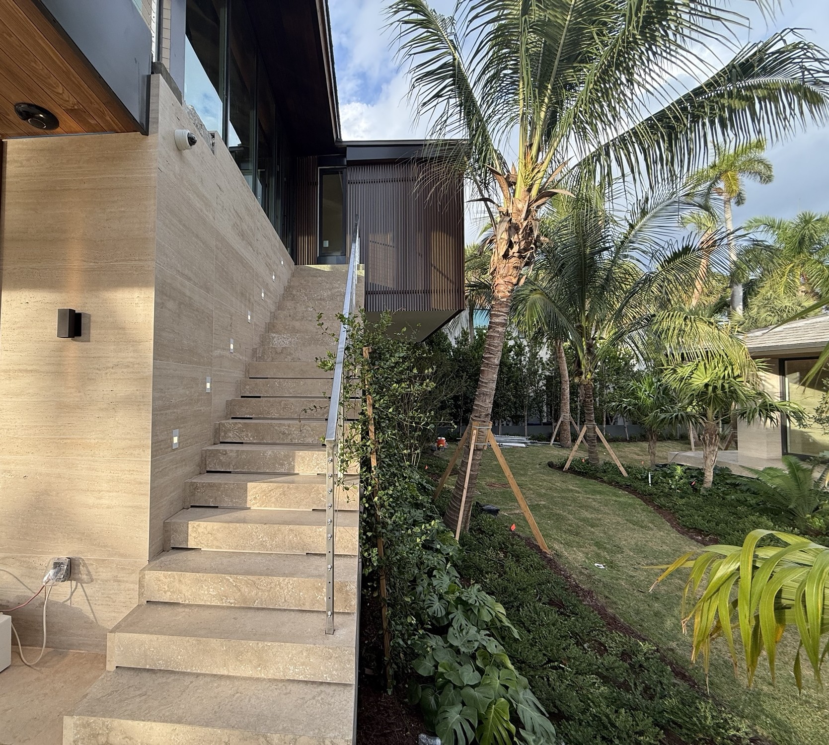 Tropical Kampong House - Staircase