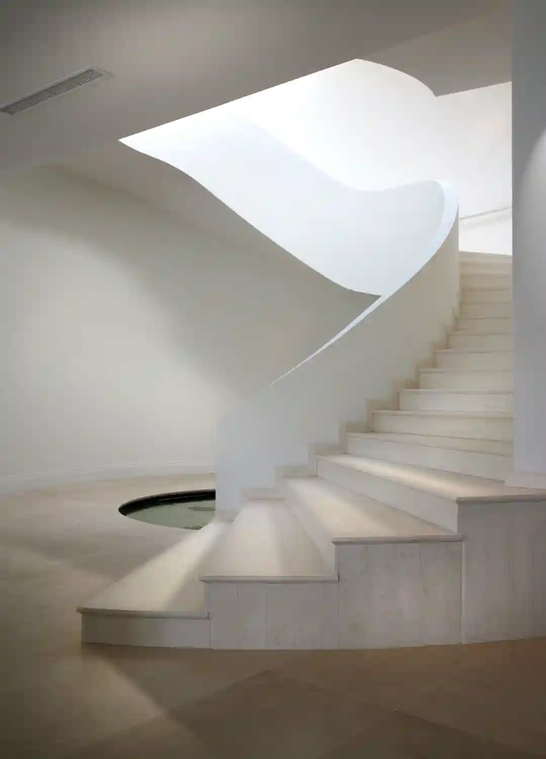 88 La Gorce - Staircase