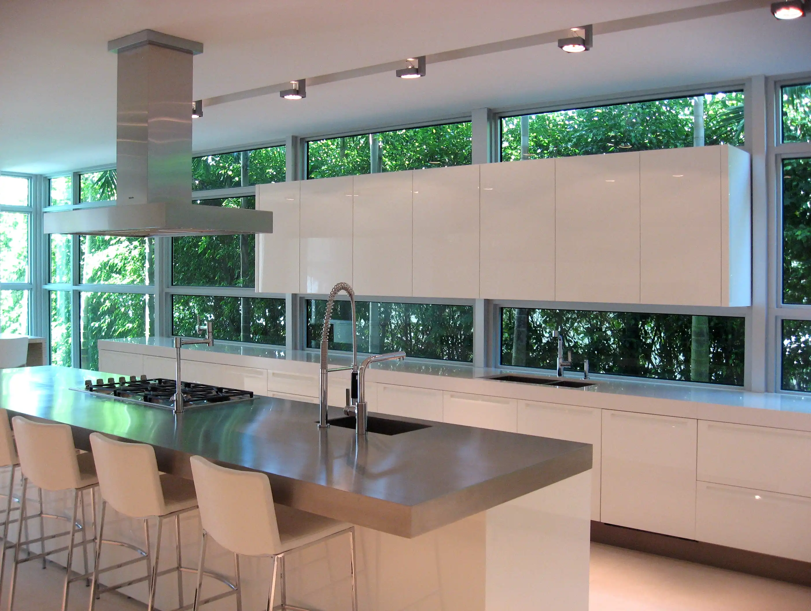 Parasol House Interiors - Kitchen