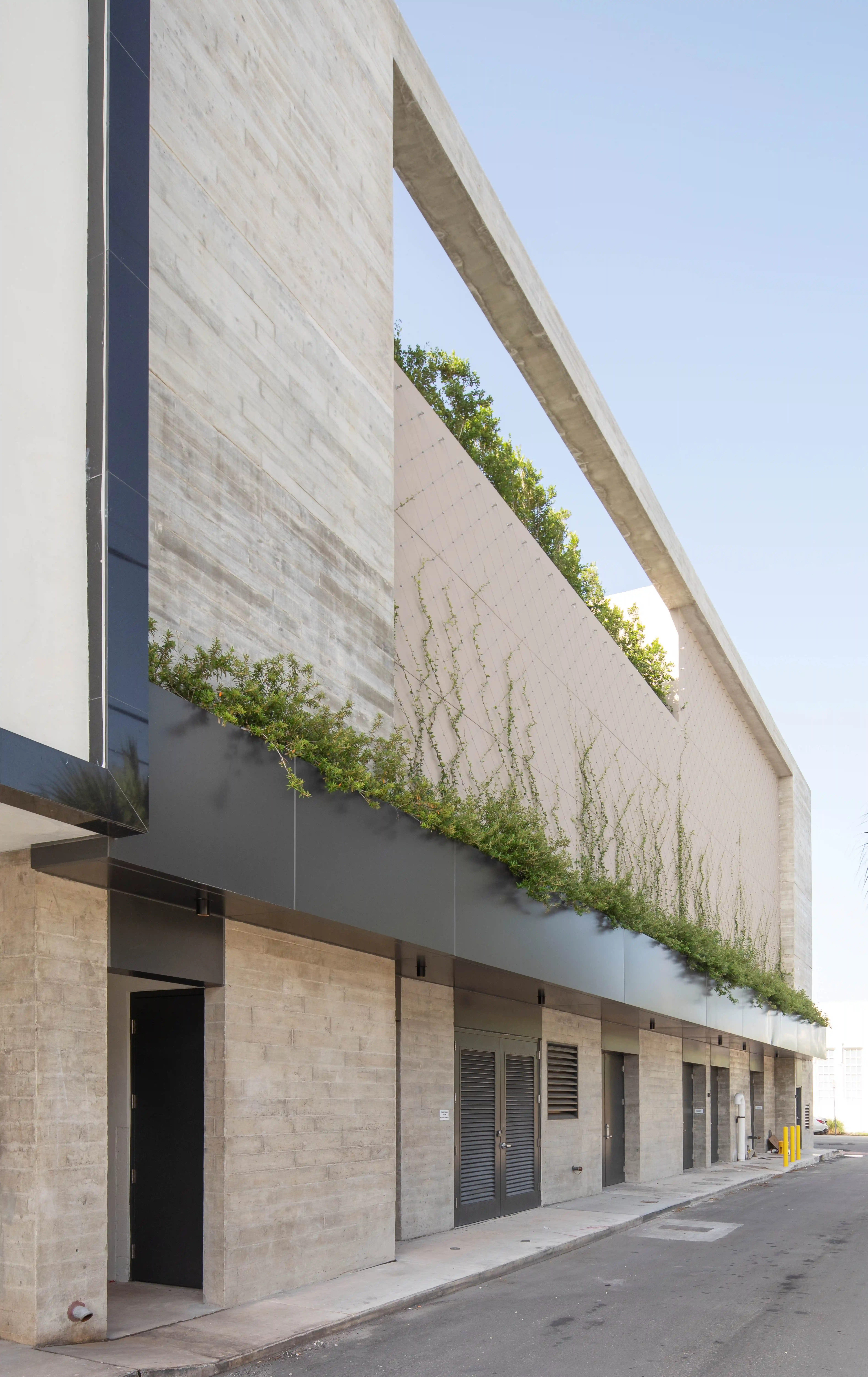 800 Lincoln Road - Detail 2