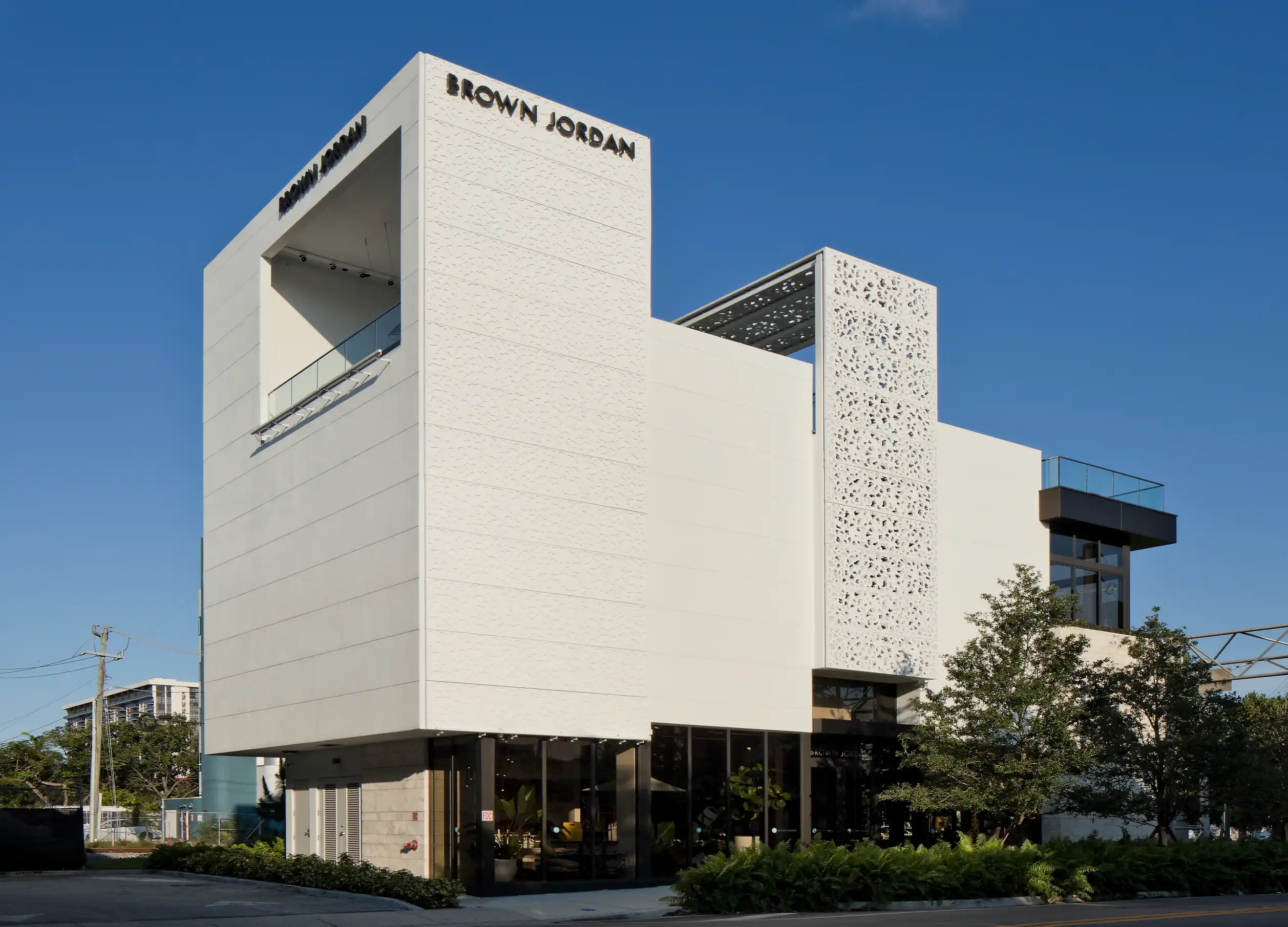 Brown Jordan - Rear Facade
