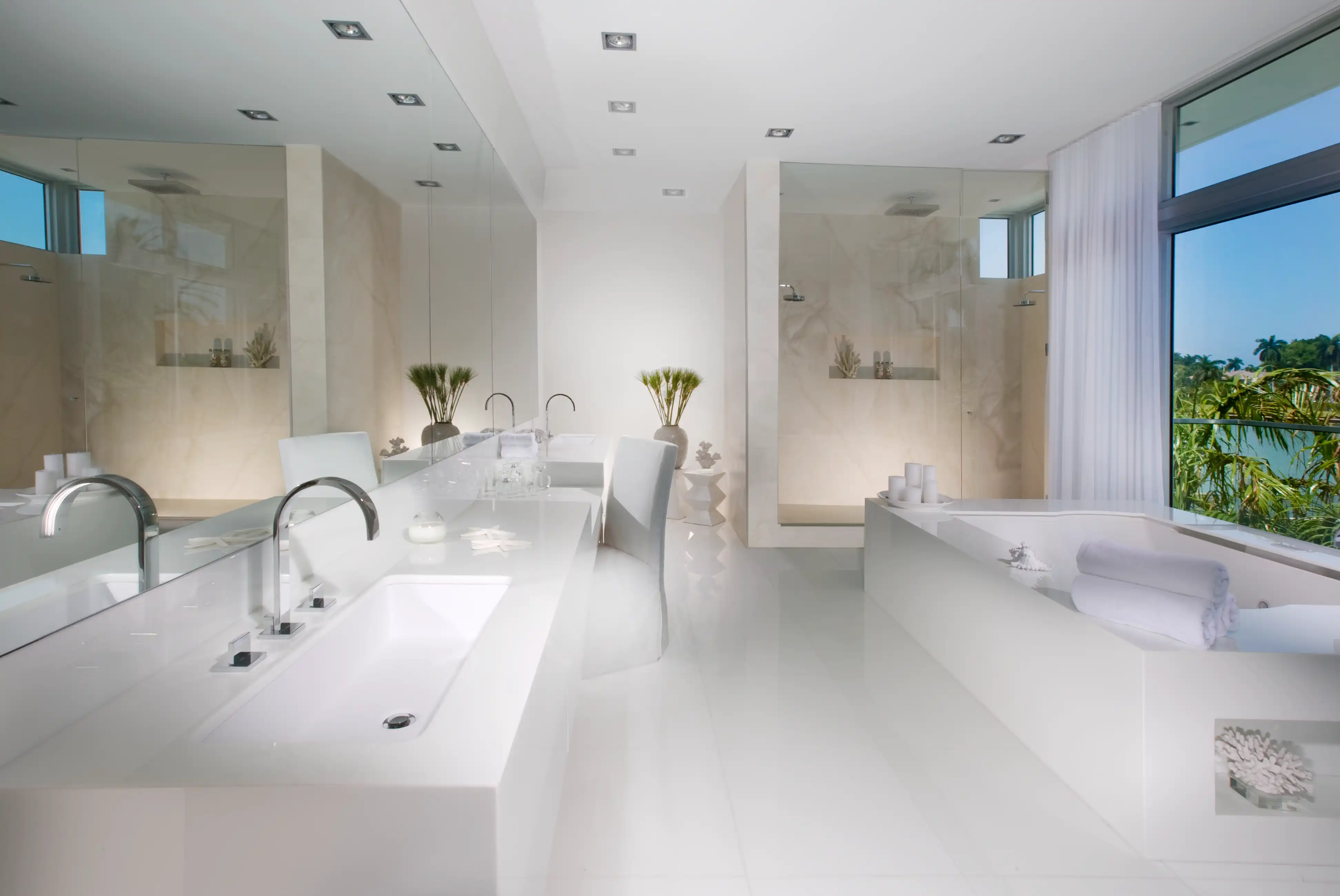 Parasol House Interiors - Bathroom