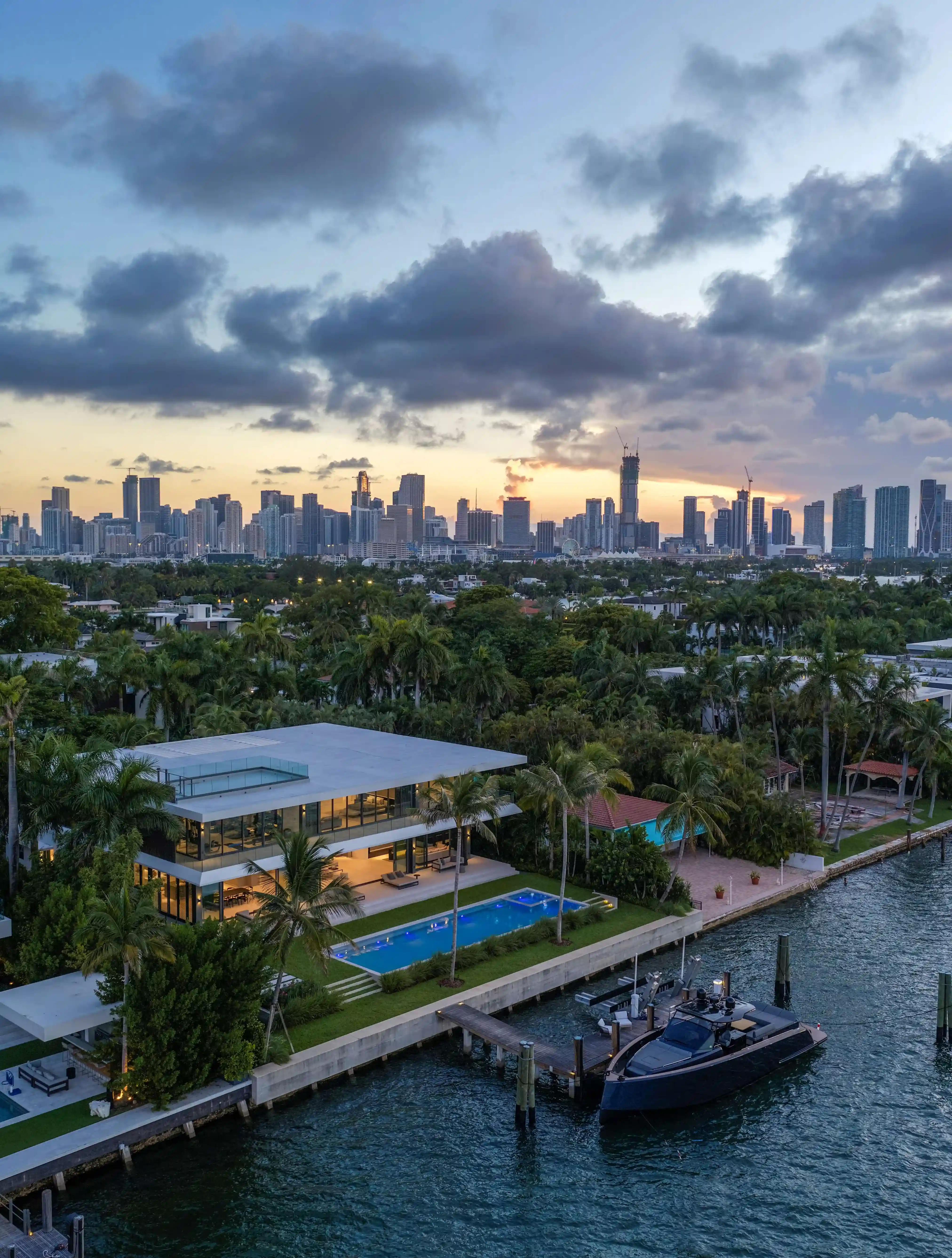 121 Hibiscus - Aerial