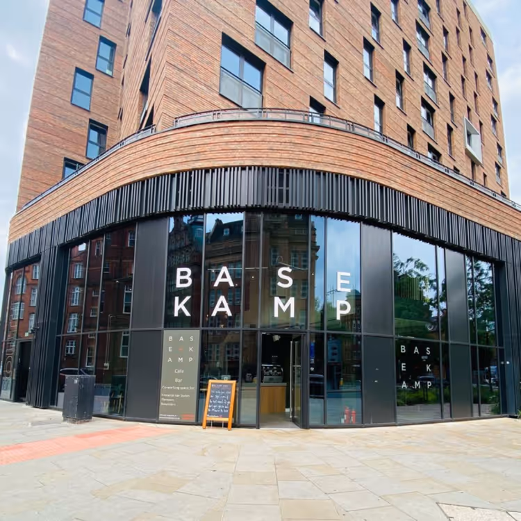 Base Kamp.