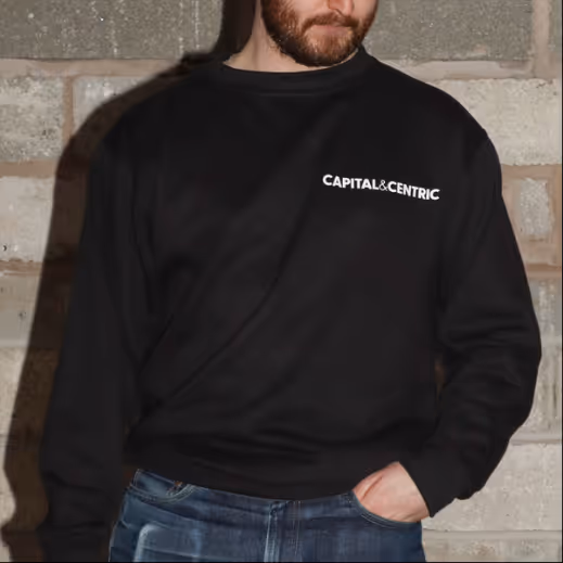 Sweatshirt.