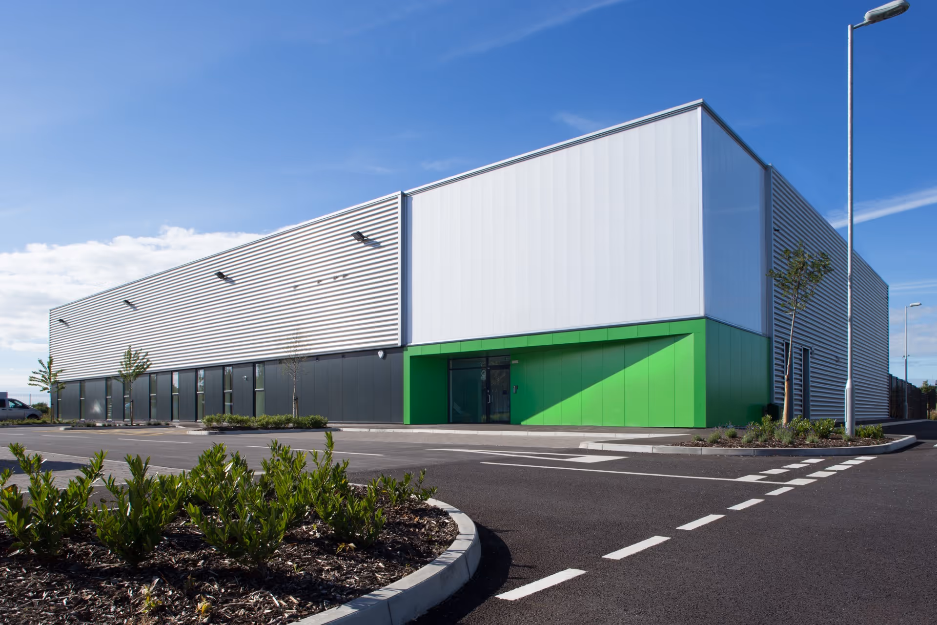 Hangar building by Capital&Centric