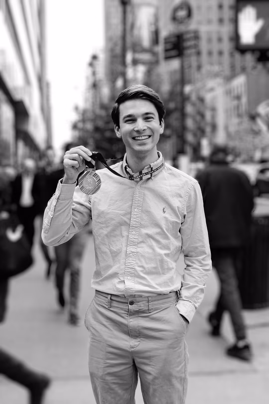 Image of Minzo Kim with Cello