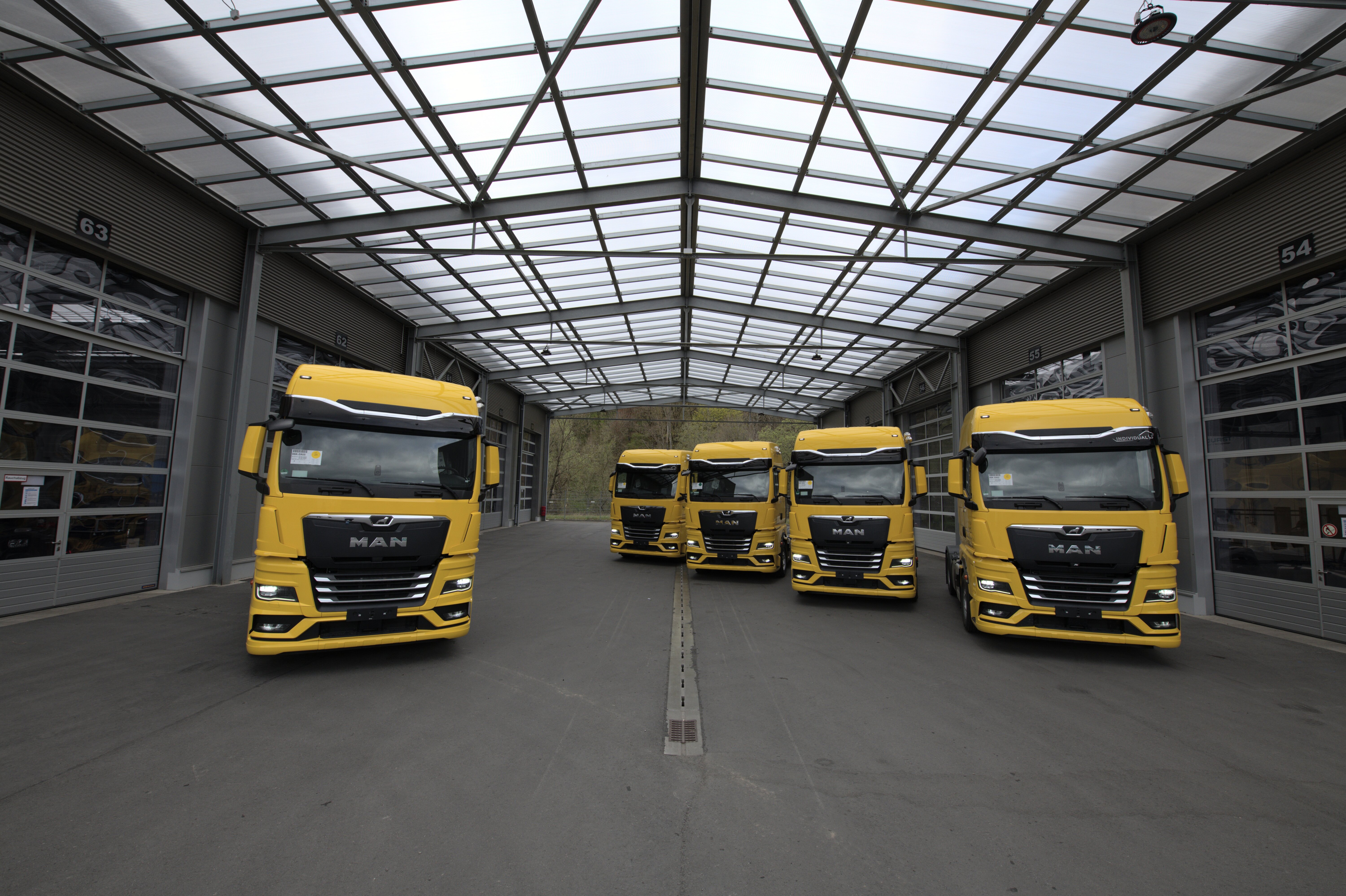Mercedes-Benz Abrollkipper – LKW verkaufen über truckoo