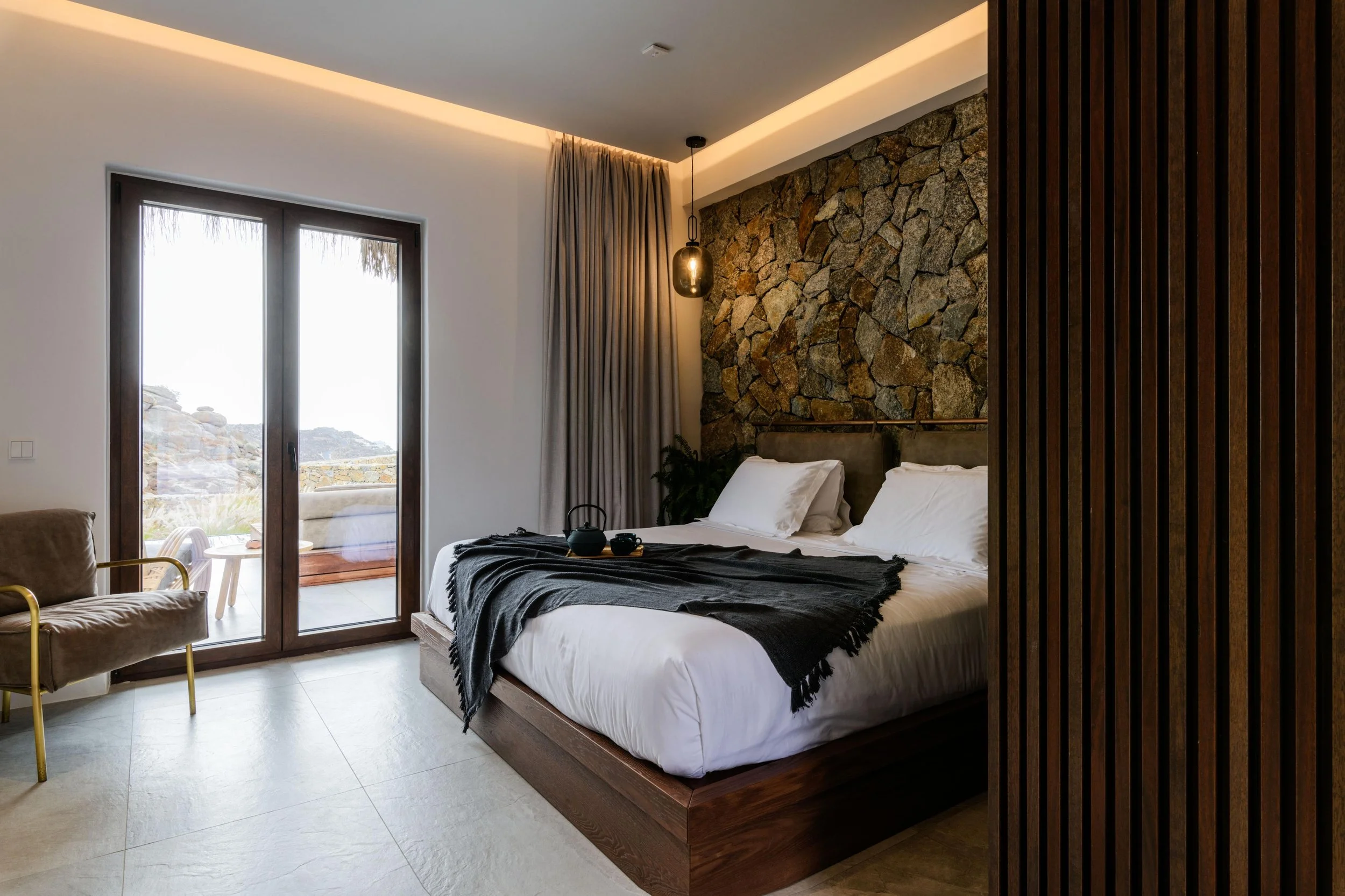 Super Deluxe Suite with Private Pool - Bedroom with view