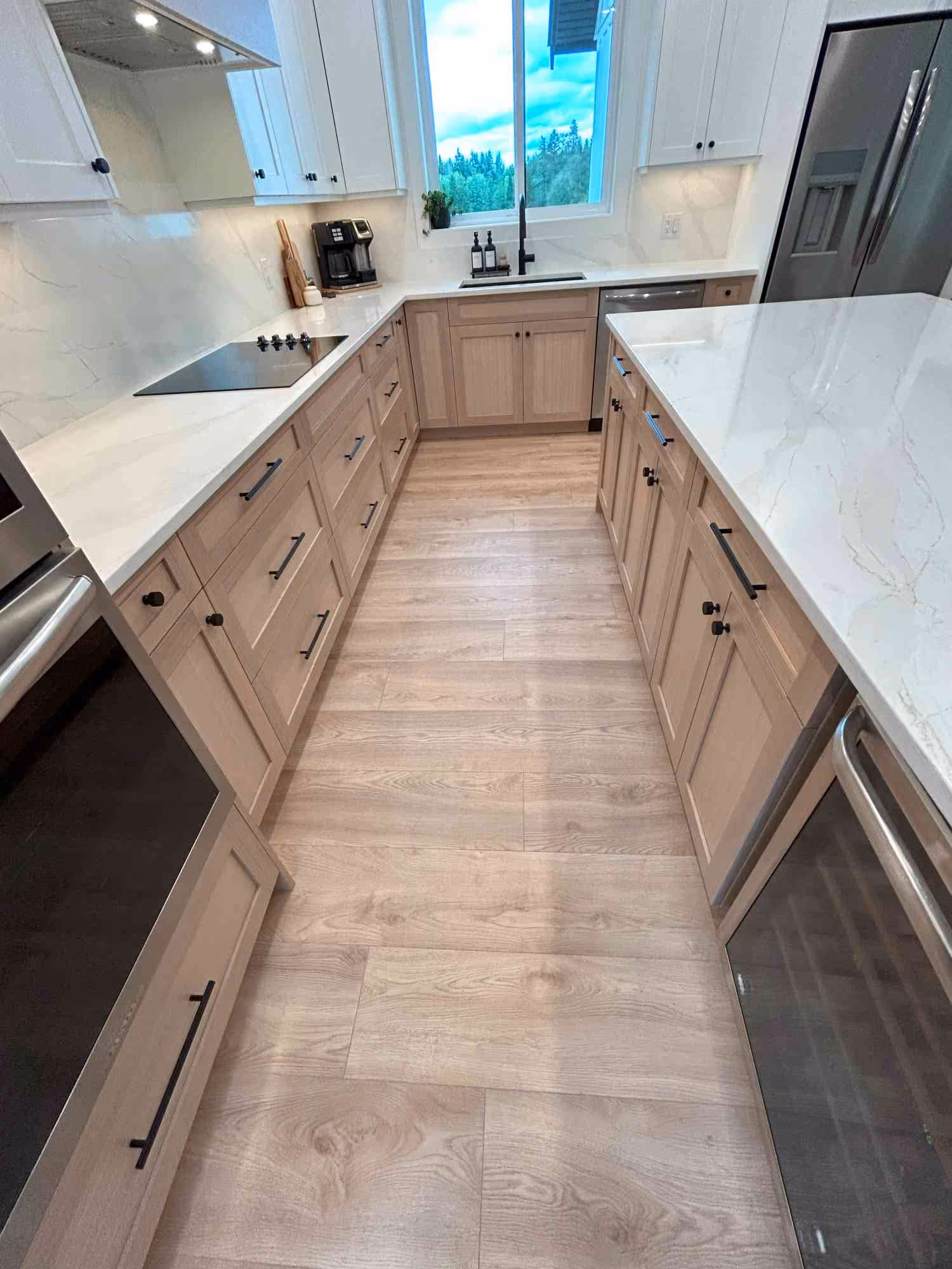 A clean and new build kitchen