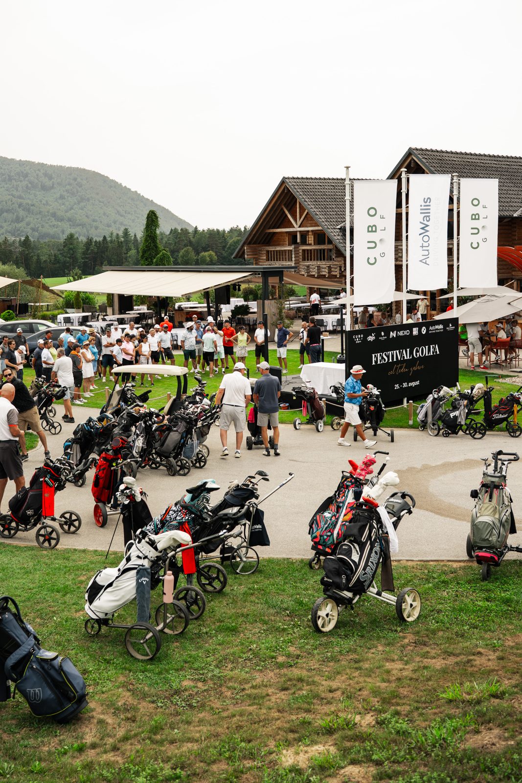 Cubo Golf – Unlike Studios