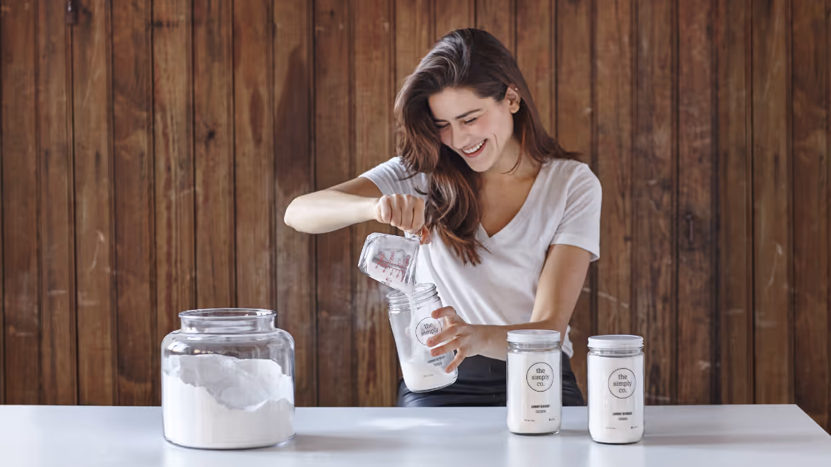 Lauren Singer (Trash is for Tossers) a zero waste blogger
