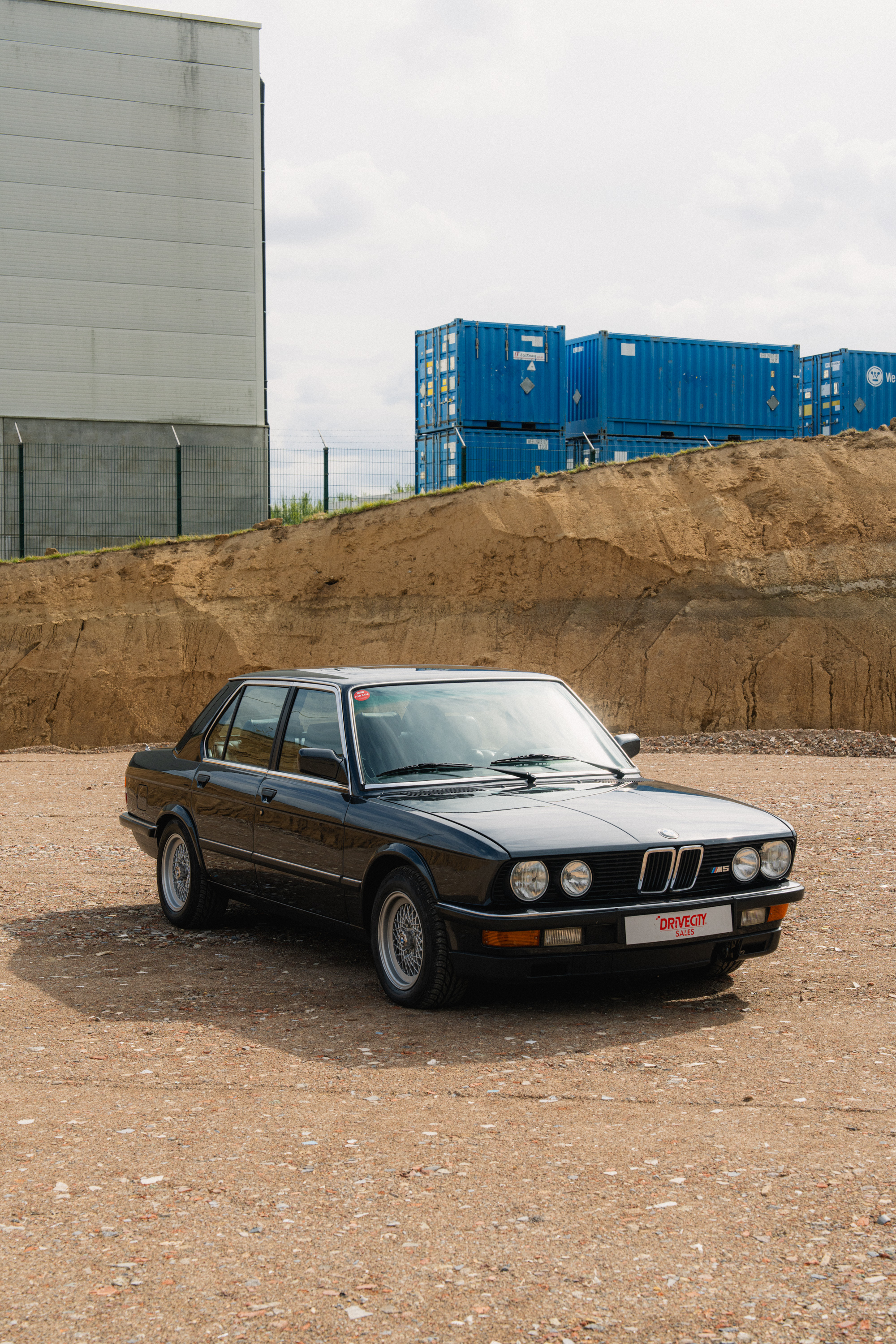 1986 BMW M5 E28 Noir à vendre for sale oldtimer état concours exceptionnel 