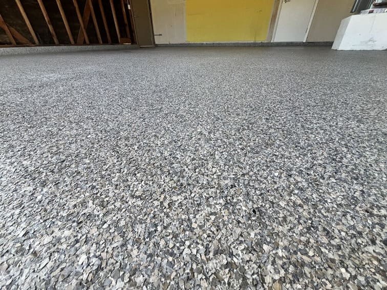 Flake epoxy garage floor in Thousand Oaks