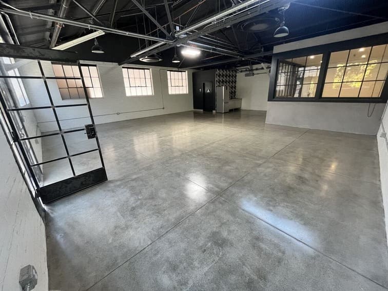 Polished interior concrete floor in Ventura