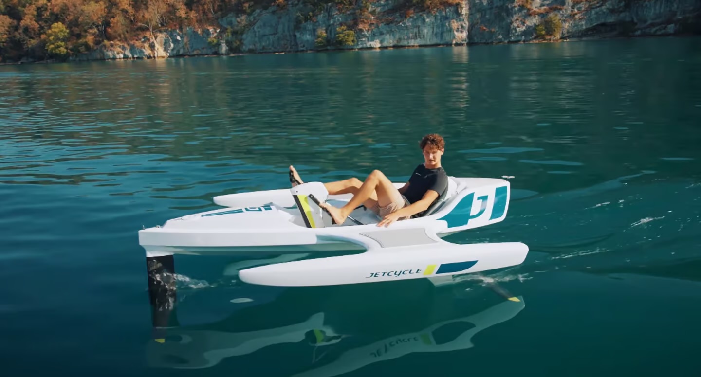 Jetcycle reveals tri-hull recumbent ebike that hydrofoils over water