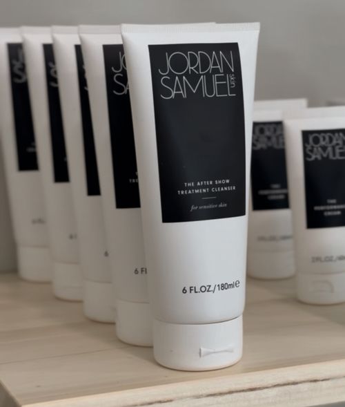 image of facial treatment being performed