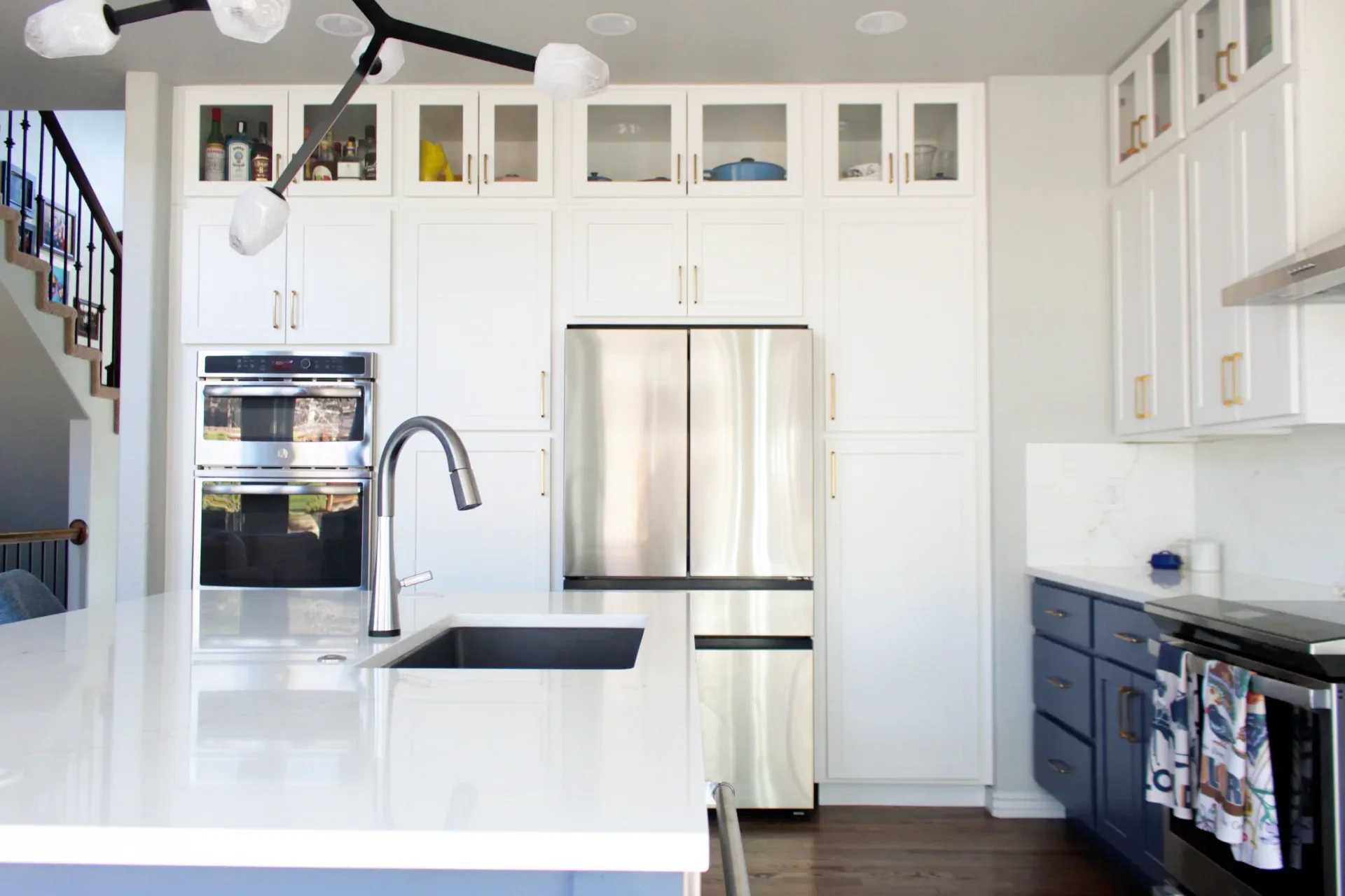 Why Do My Lights Dim When Appliances Turn On? (And When It’s a Problem)