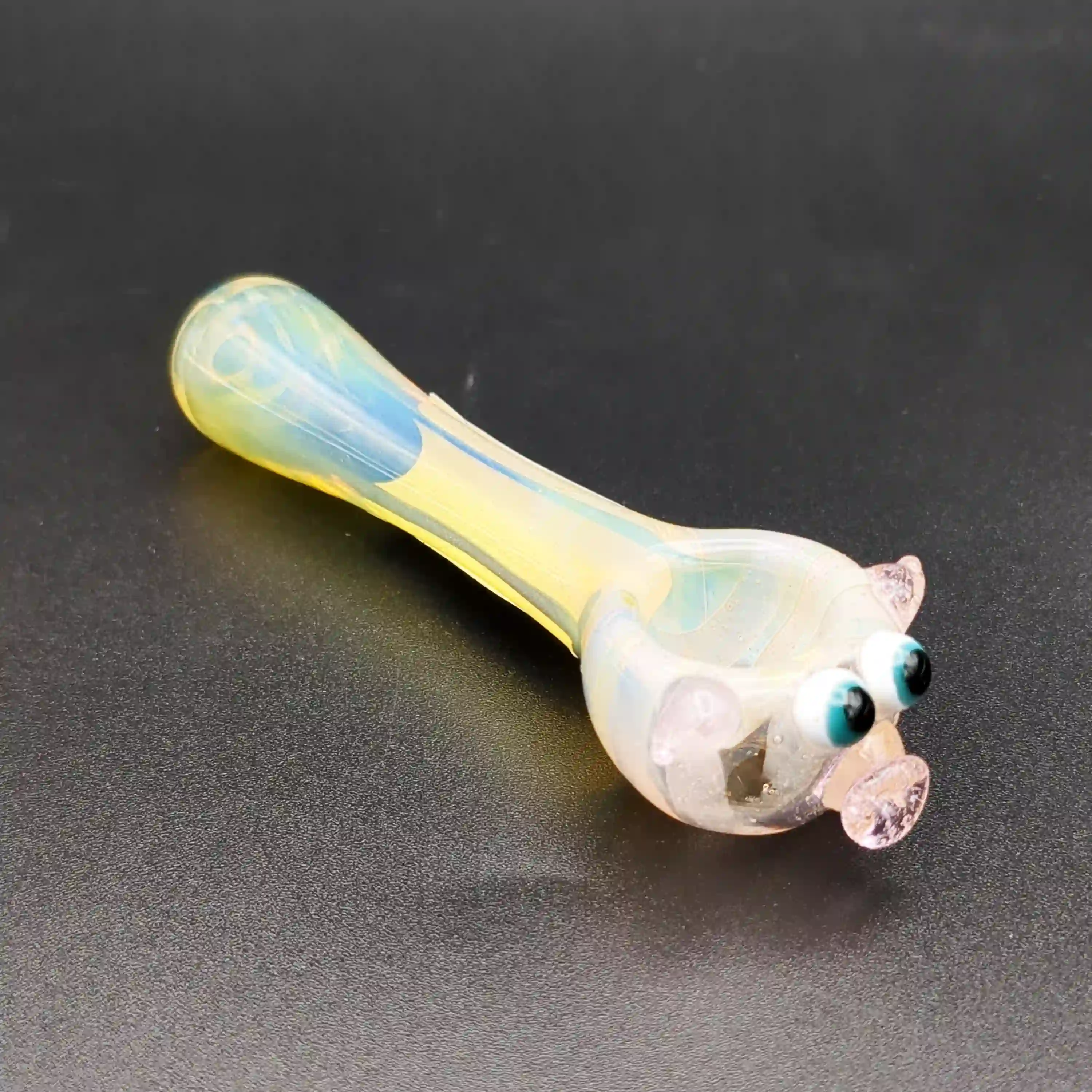 Color And Fume Piggy Pipe | Shredder