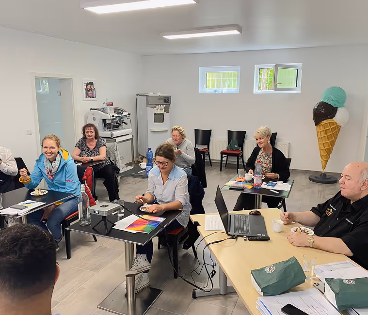 Teilnehmer beim Start-up Seminar der Eisfachschule Berlin
