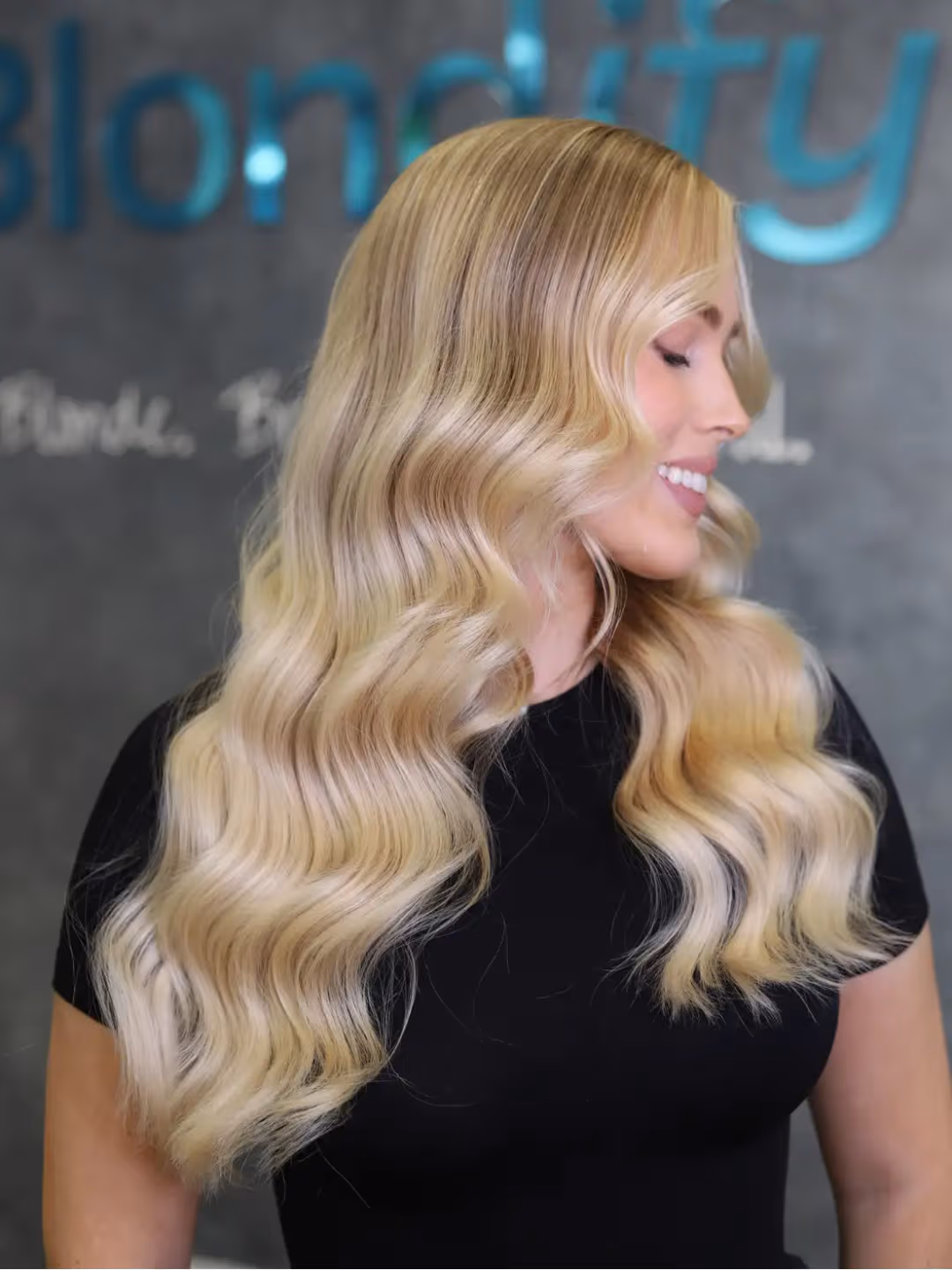 Kuva vaaleista hiuksista