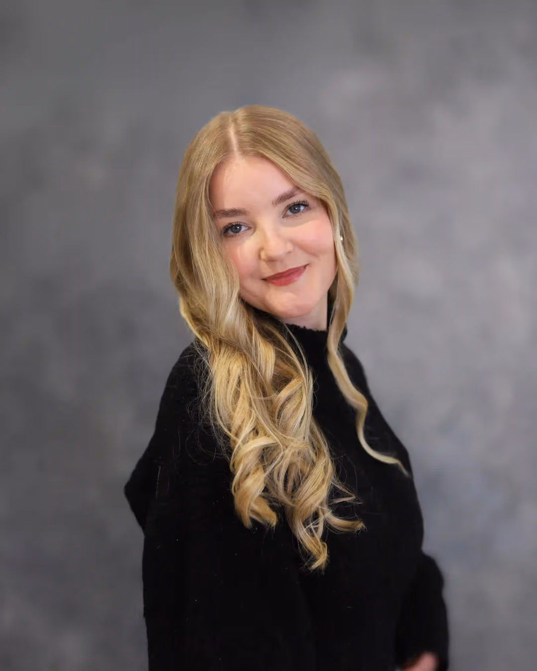 Blonde Specialist Heidi