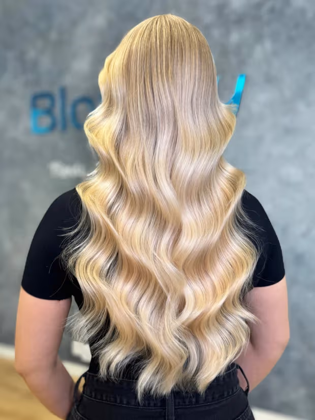 Blondify Shades™ -sävytys - Blondify Suomen #1 kampaamo blondeille