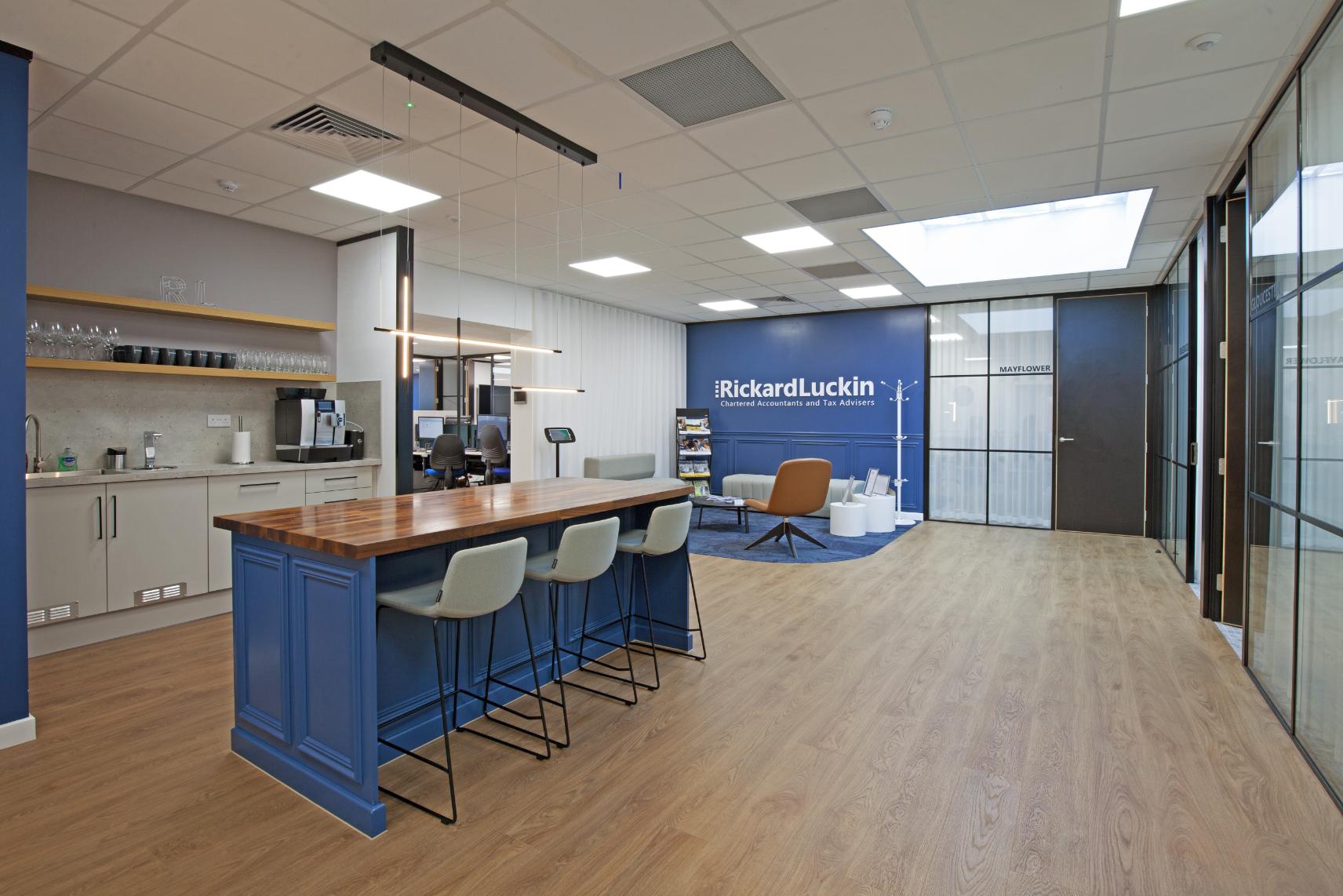 Modern offices to rent in Basildon at Phoenix Business Park