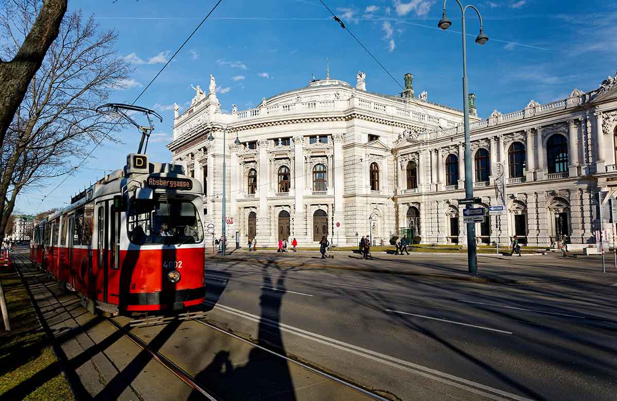 PrecisionPhage attended ESCMID Global 2025 in Vienna