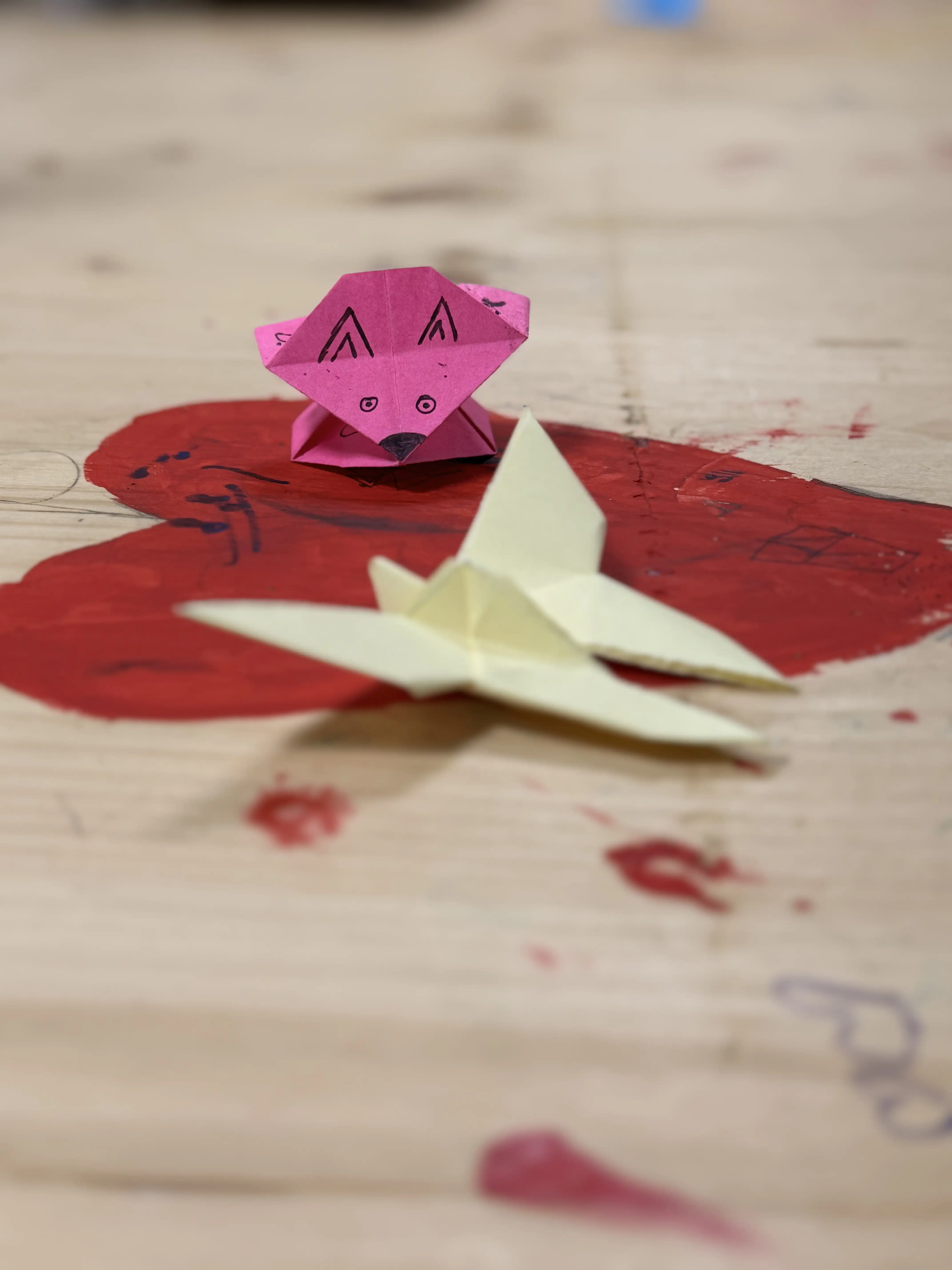 Activité manuelle : construction en papier