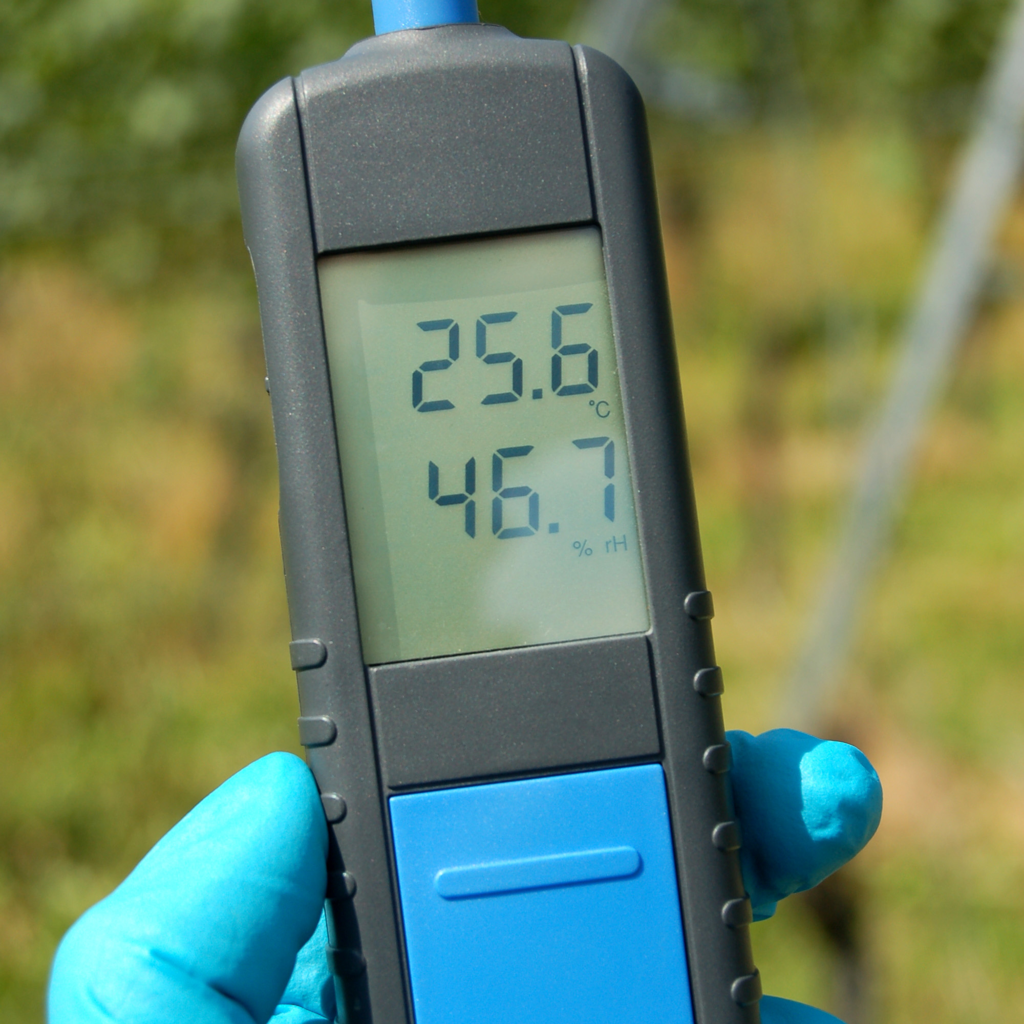 controle de la pression de l'humidité pour trouver une fuite d'eau sur lille
