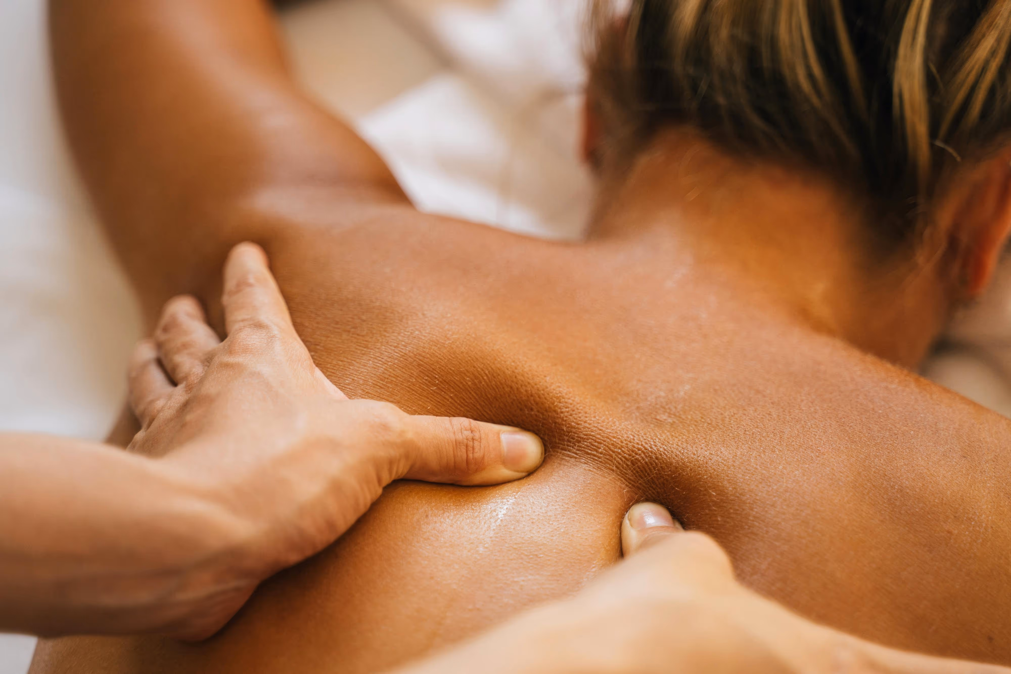 Deep tissue back massage bodywork session at Licuala Sri Lanka.