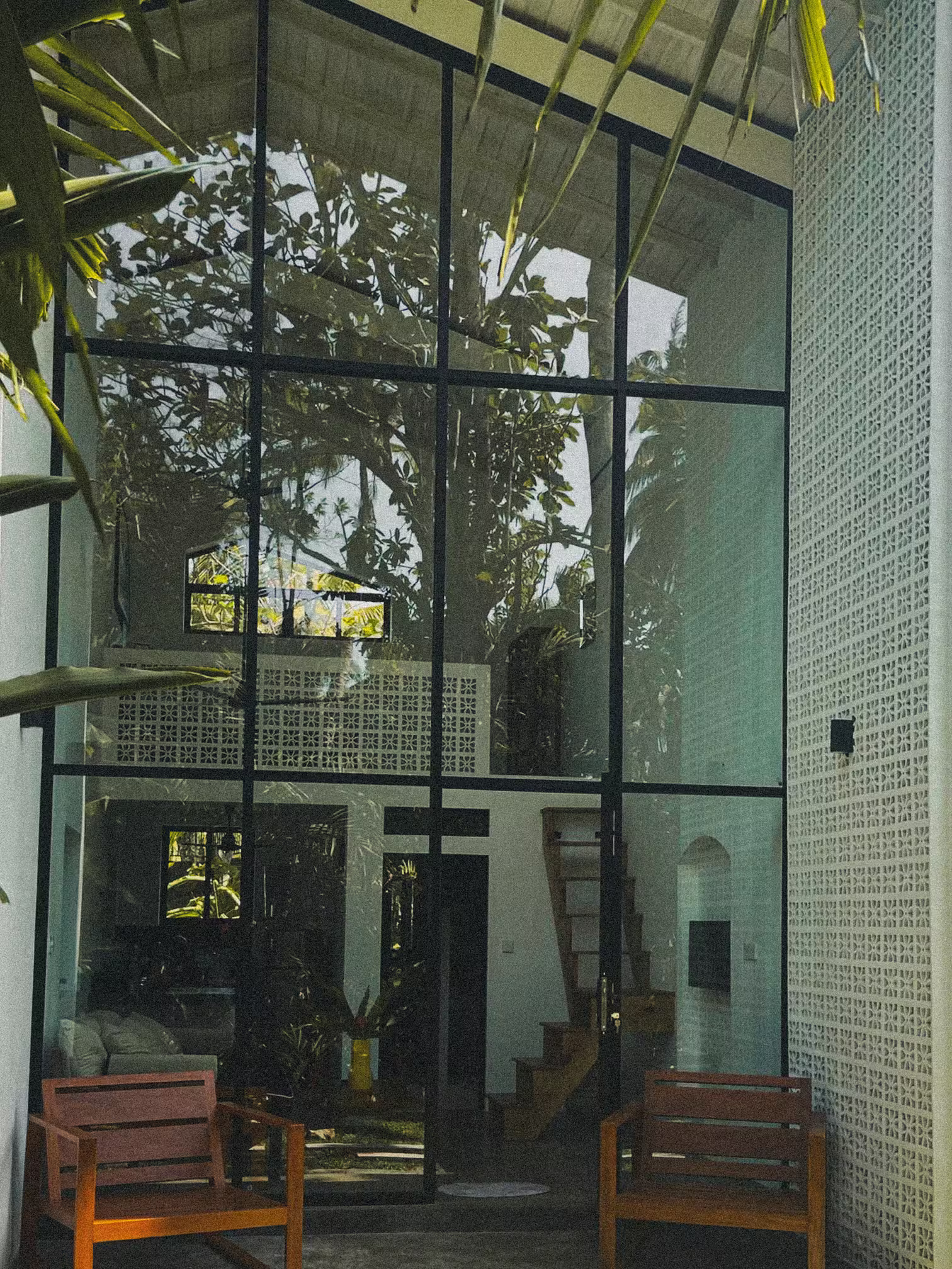 Minimalist interior design emphasizing simplicity and natural light