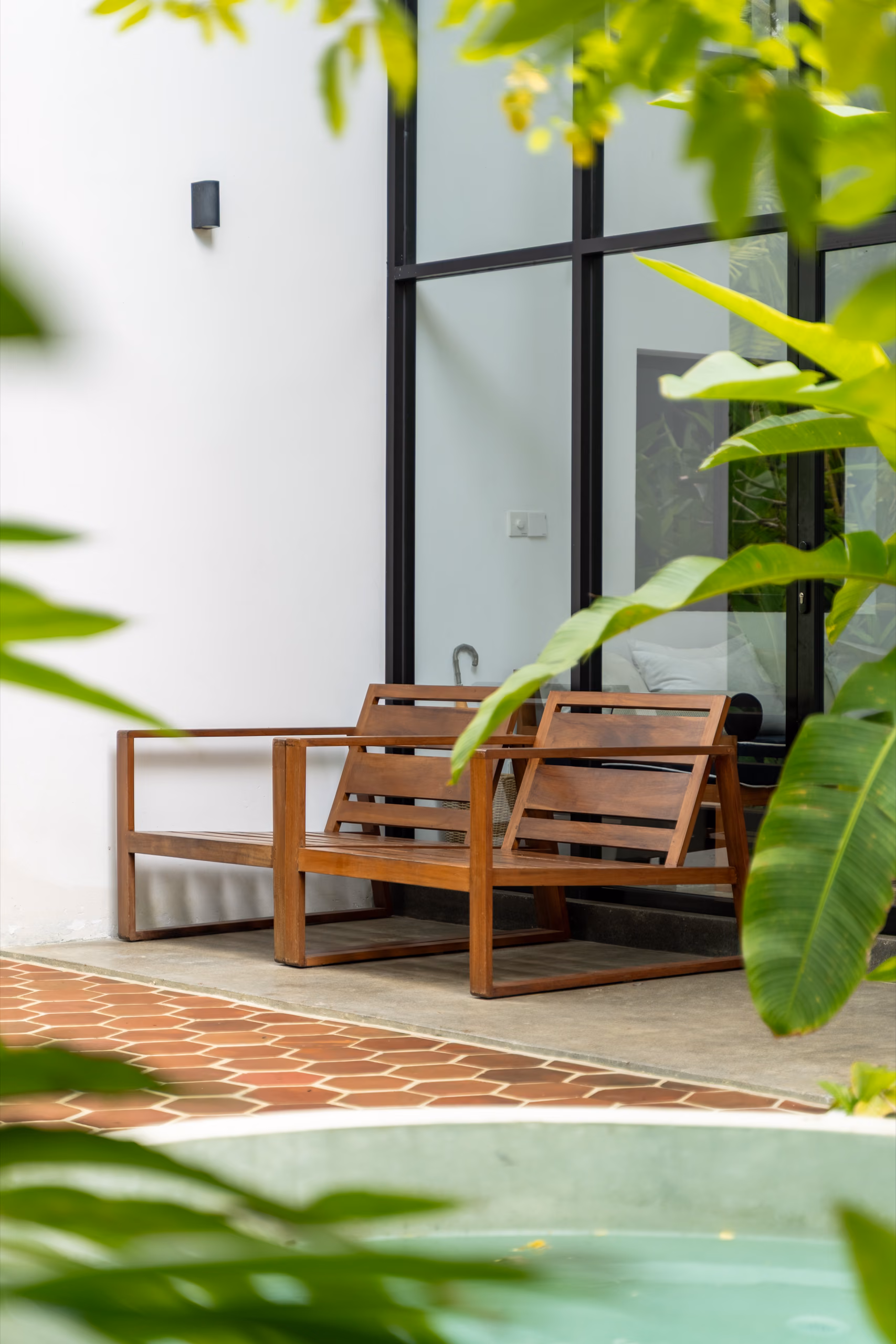 Patio bench by the plunge pool of the Tropical House, Licuala Lanka on Sri Lanka's South Coast