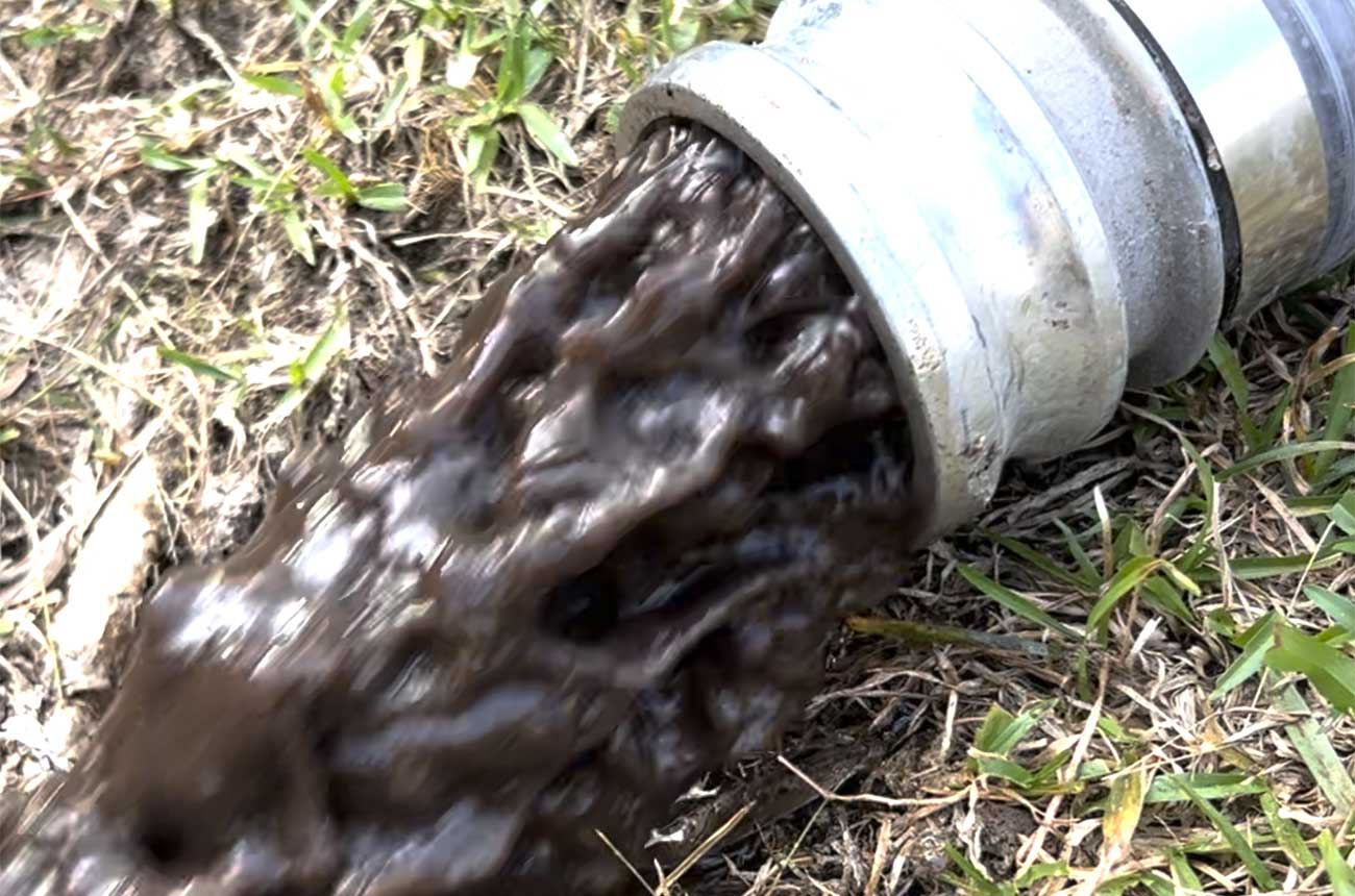 tank clean sediment filth