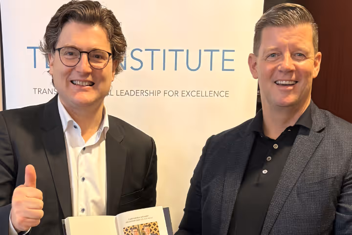 Frank Kebbekus und Christoph Glaser, CEO TLEX
