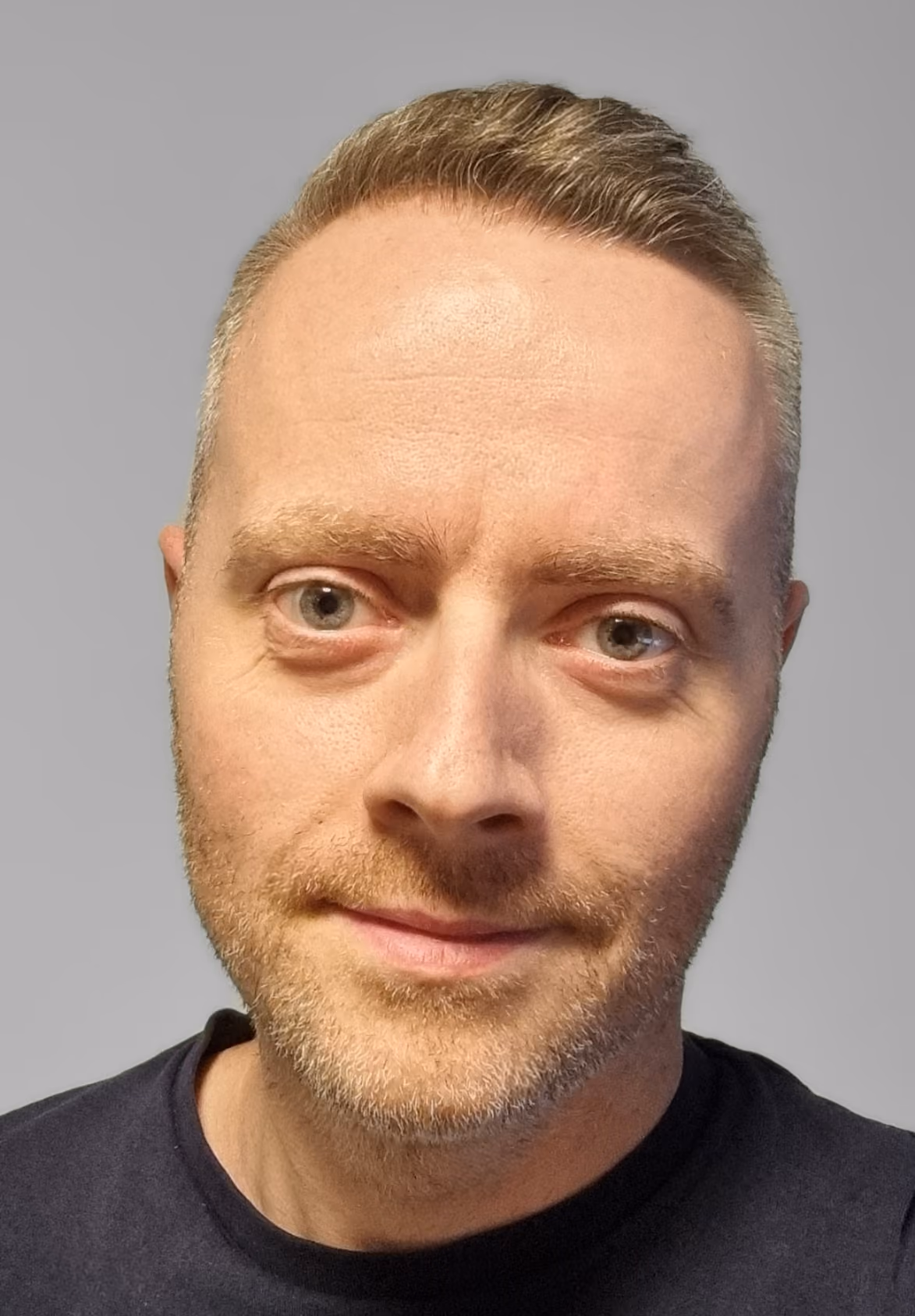 Portrett av Jarle Ljosnes, CIO og eier i AISolutions, spesialist på enterprise-automatisering.