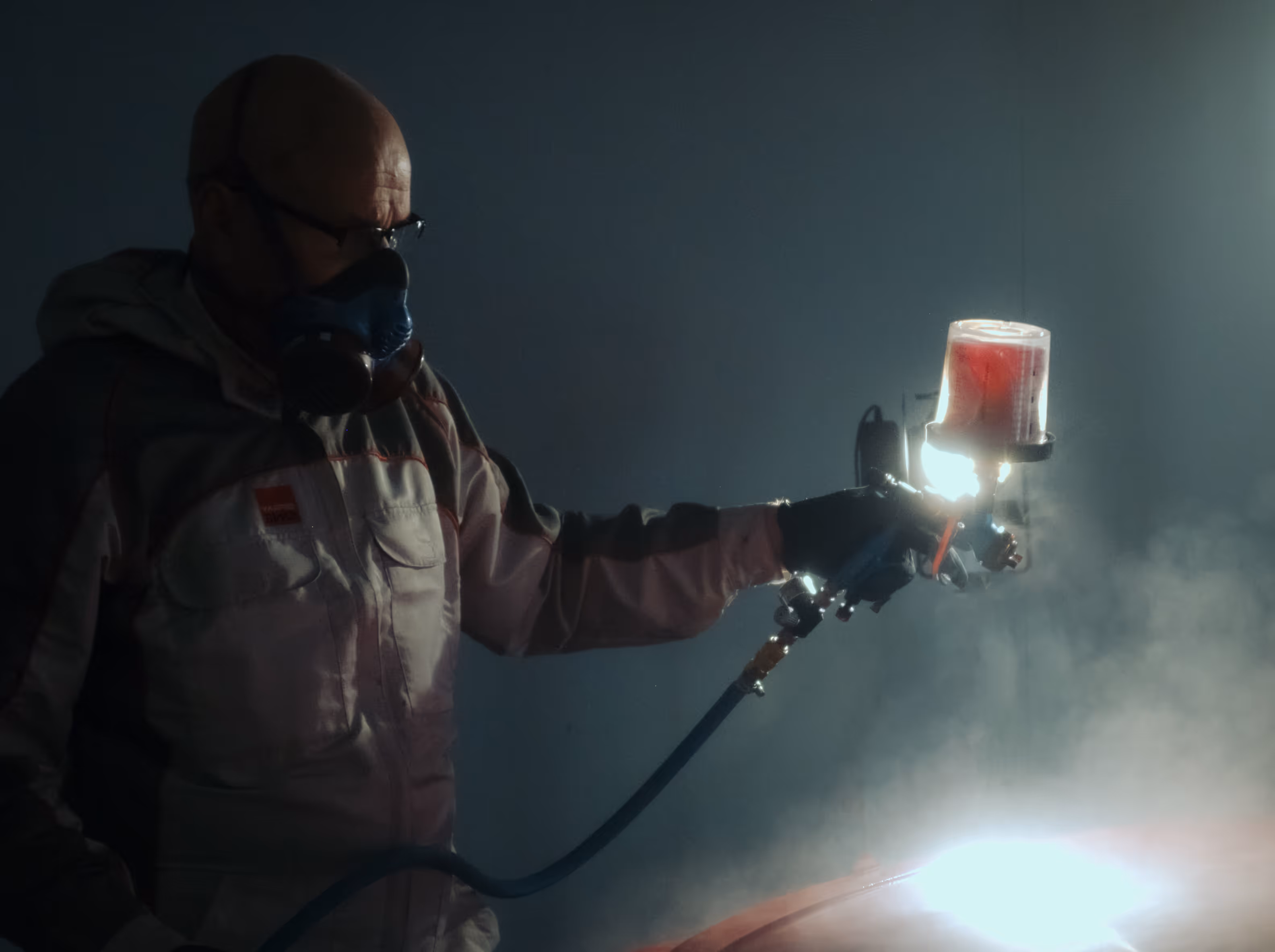 OneTech worker, photo, avif