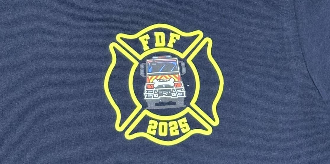 Broderie de logo complexe pour les pompiers
