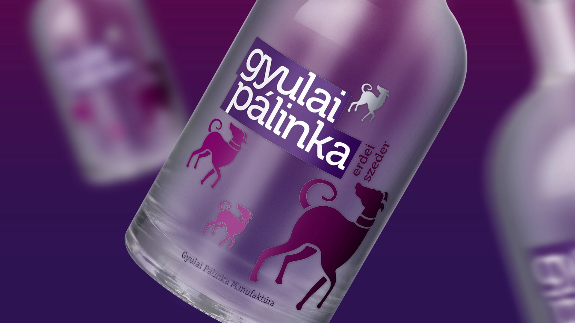 Gyulai pálinka erdei szeder palack közelről
