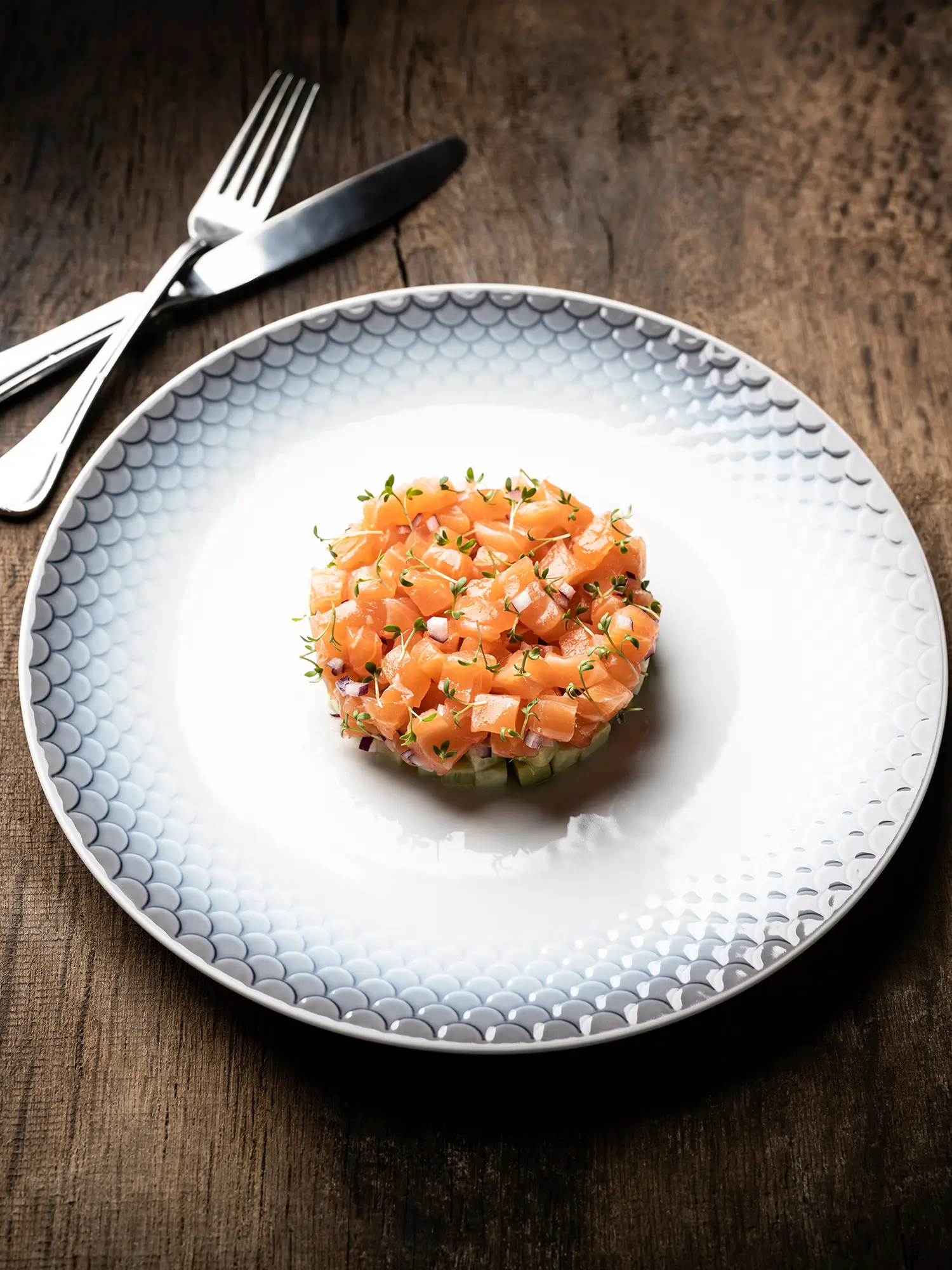 Mynd av hvussu ein kann borðreiða við laksi