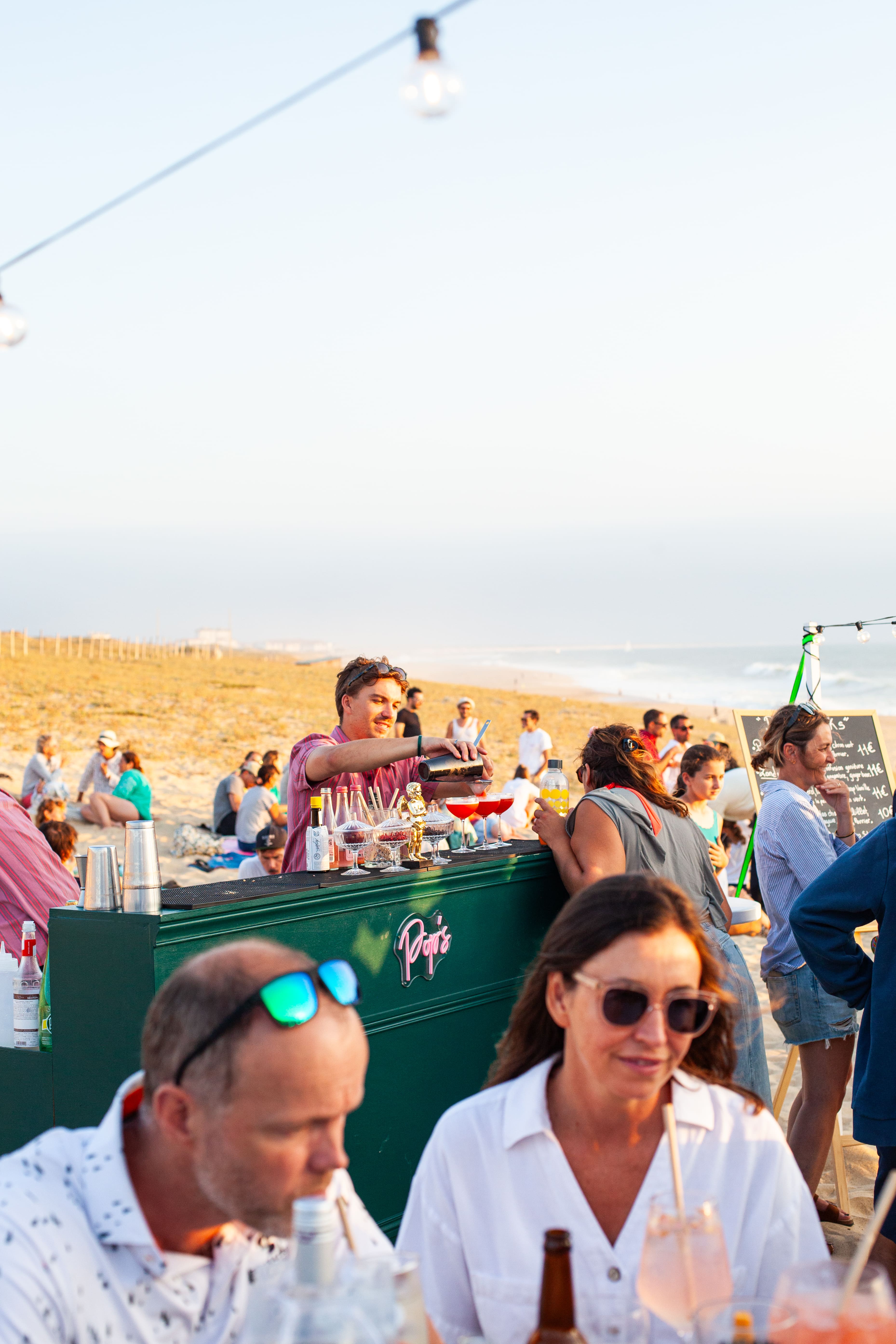 Bar extérieur plage service