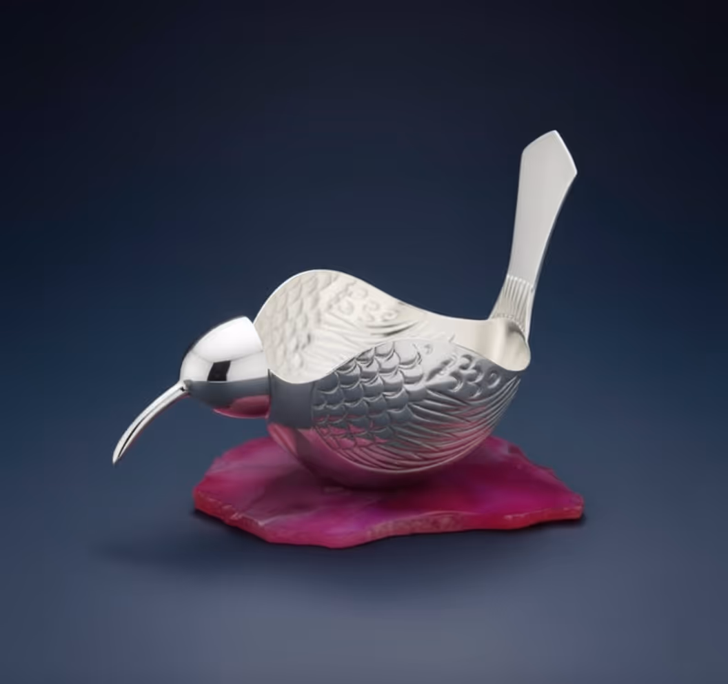 Repoussé Bird Bowl on Agate – handcrafted silver bird bowl on agate base