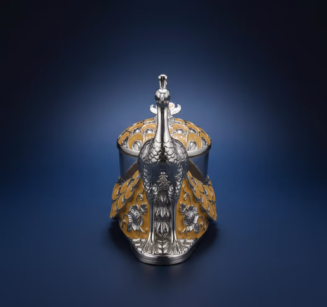 image of a display case in a jewelry store