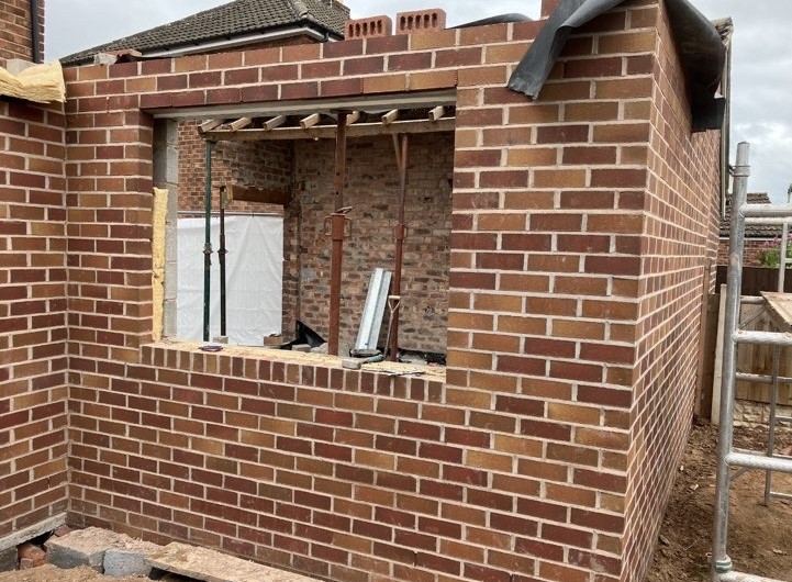 image of assembly process (for a manufacturing plant)