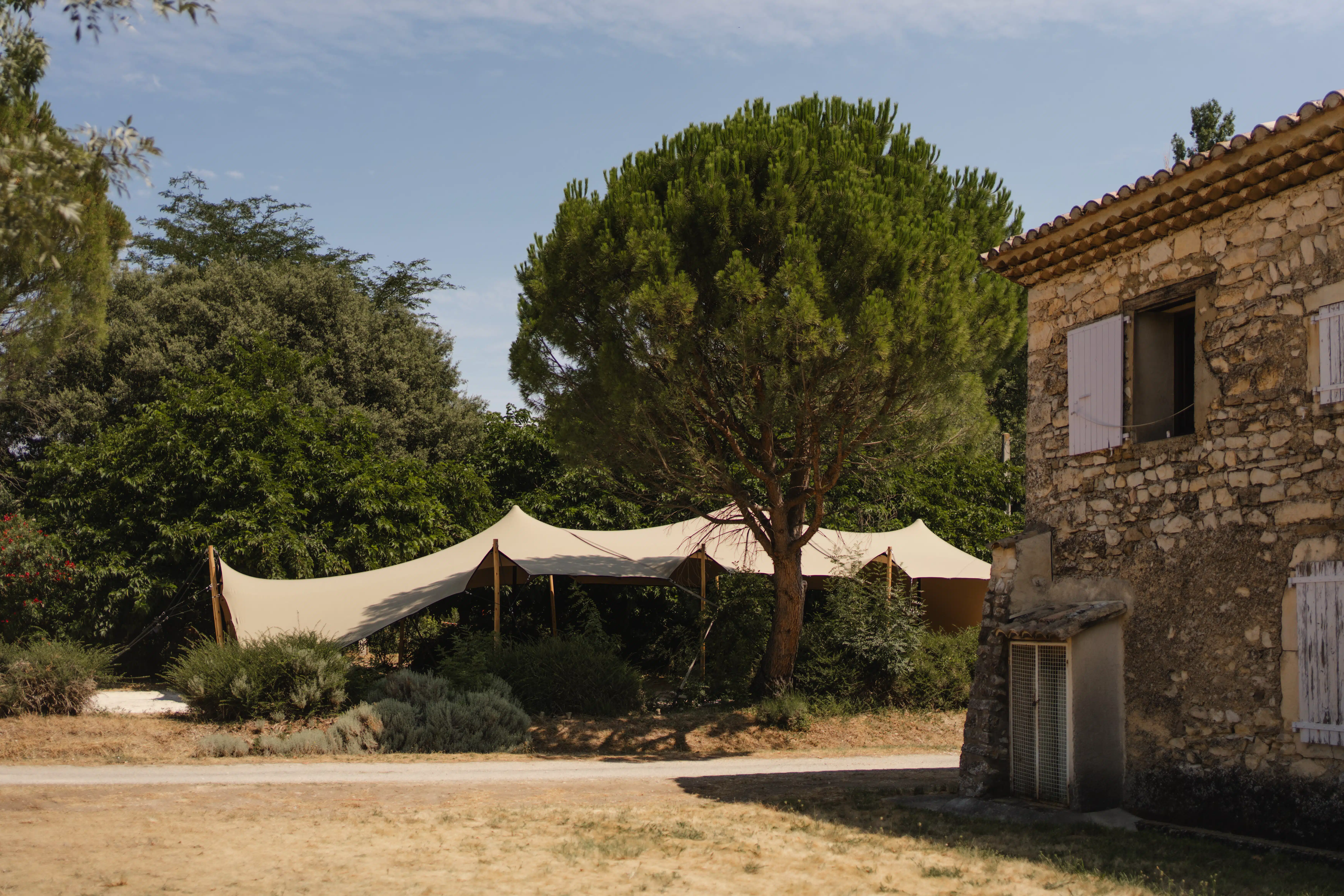 Tente pour des receptions exterieur vivande