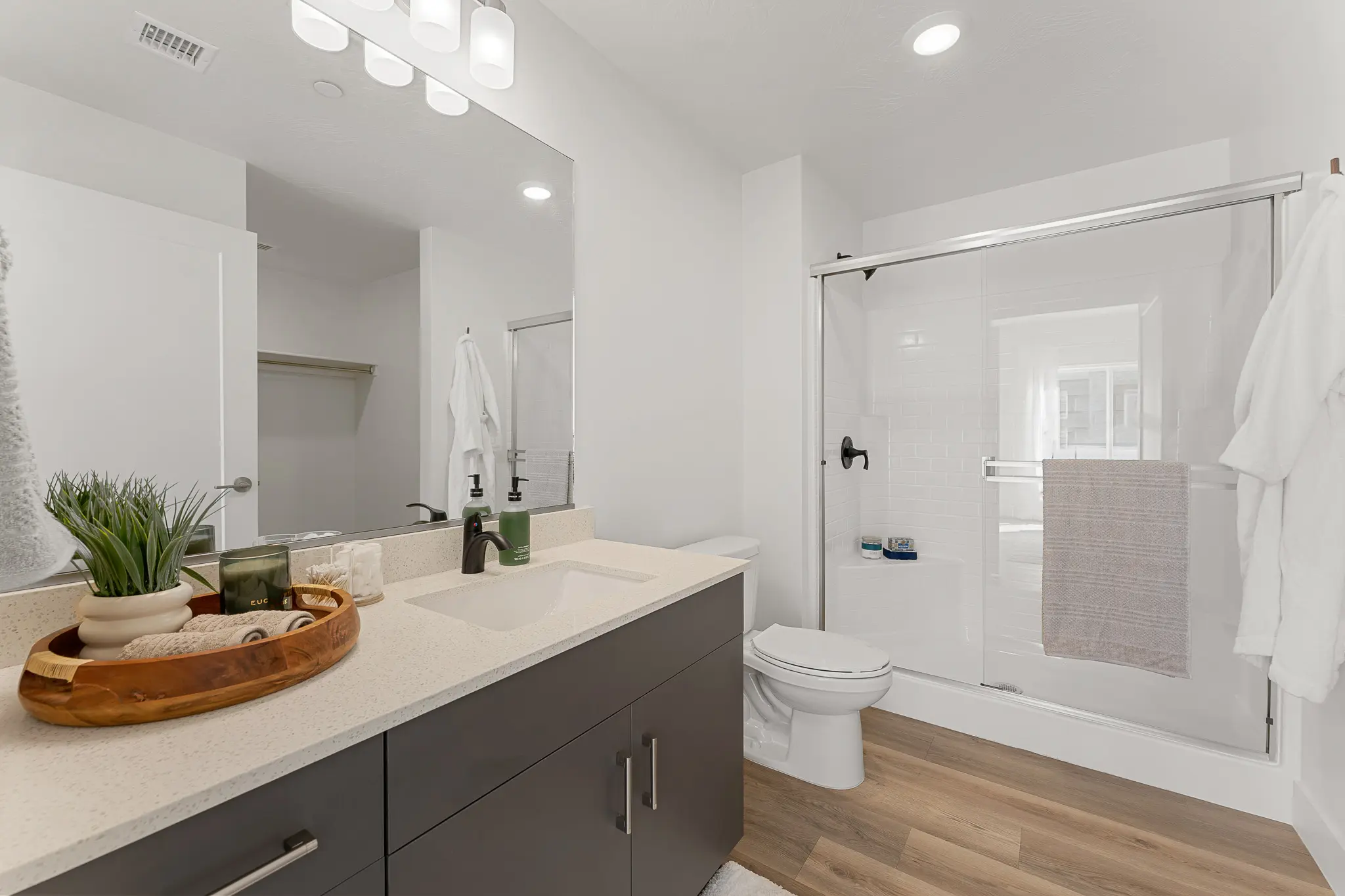 Spacious and modern apartment bathroom at Ascesa Court in St. George, UT.