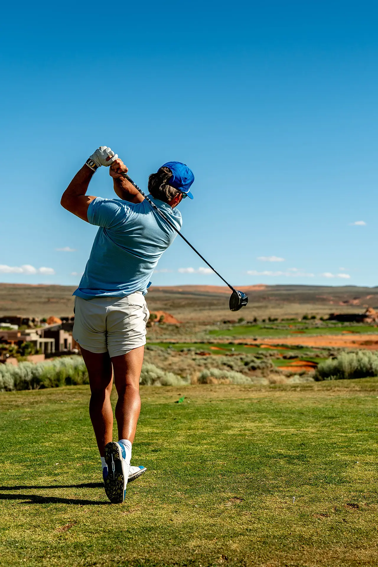 This photo depicts golfing. Southern Utah offers lots of golfing and Ascesa is right next door to Sunbrook Golf Course.